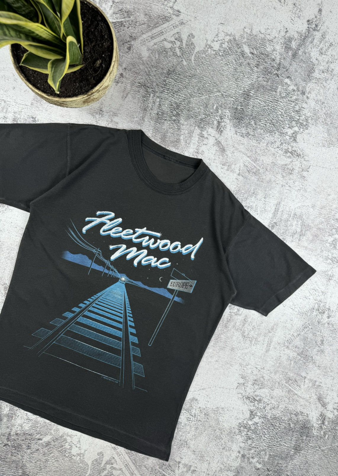 Band Tees Fleetwood Mac Europe 1988 The Mac Is Back Very Rare T Shirt Size US S / EU 44-46 / 1 - 4 Thumbnail