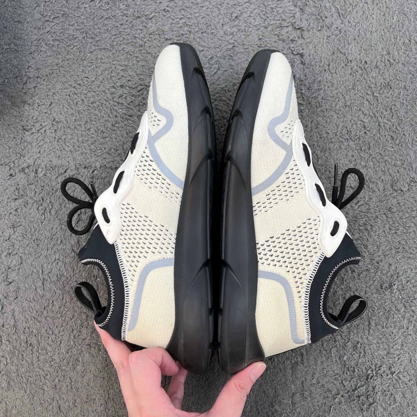 Dior B21 Mesh Logo Sneakers 42 (Near New, Minor Stains), Men's (Size 9) — image 6 of 6