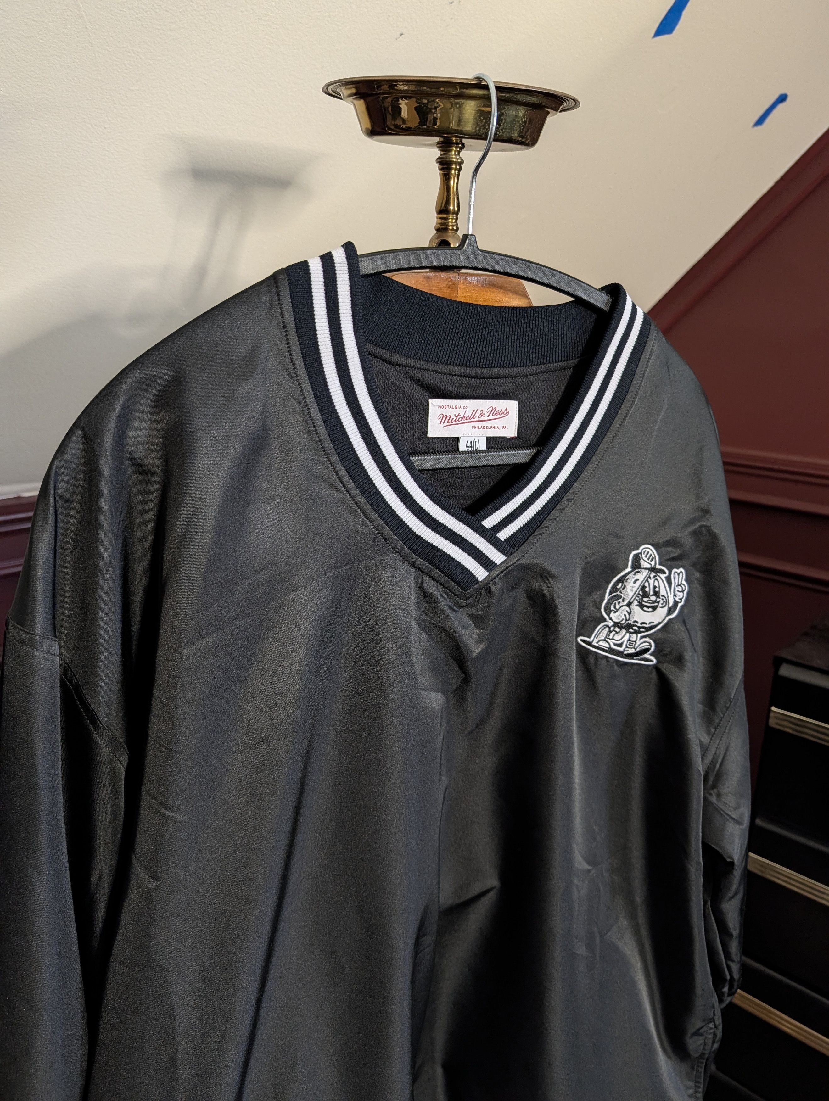 Mitchell & Ness Black satin varsity pullover coach baseball jacket golf Size US L / EU 52-54 / 3 - 2 Thumbnail