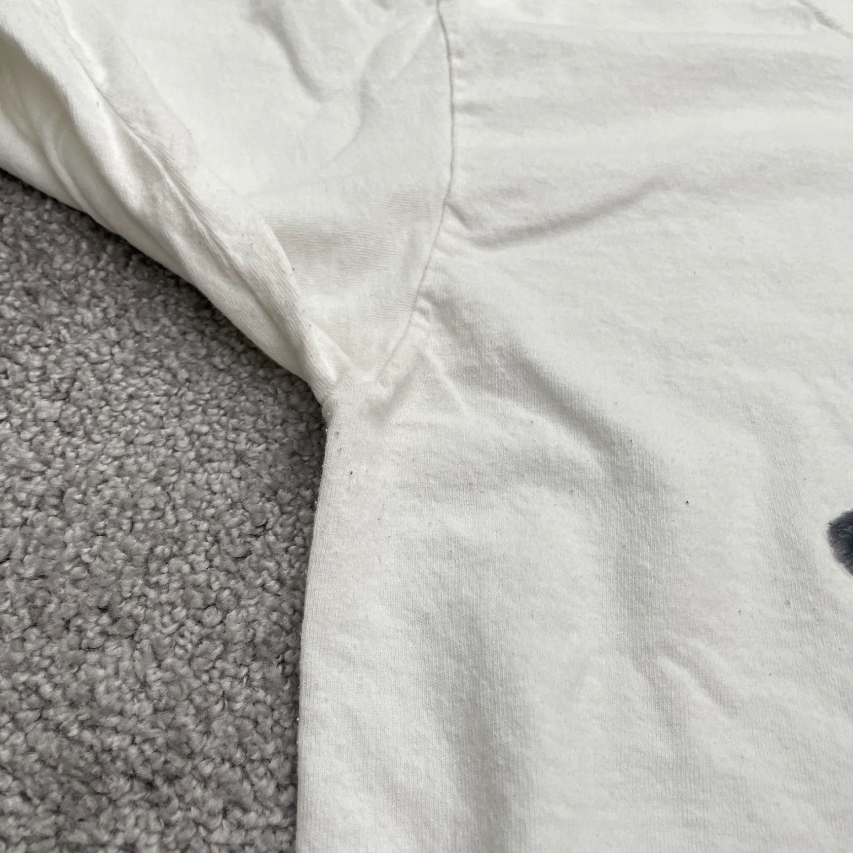 Gildan VINTAGE not, actually: Gildan Ultra Cotton Graphic Tee T-Shirt Unisex Large White Long Sleeve Funny Top Size US L / EU 52-54 / 3 - 7 Thumbnail