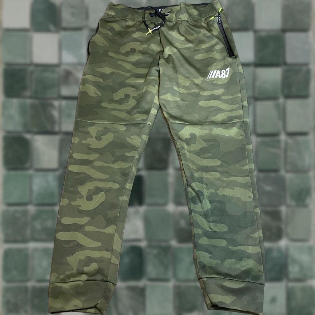 Aeropostale Aeropostale Pants Womens Small S Camouflage Camo Green A87 Stretch Cargo Straight Pants Capris? Size 28" / US 6 / IT 42 - 1 Thumbnail
