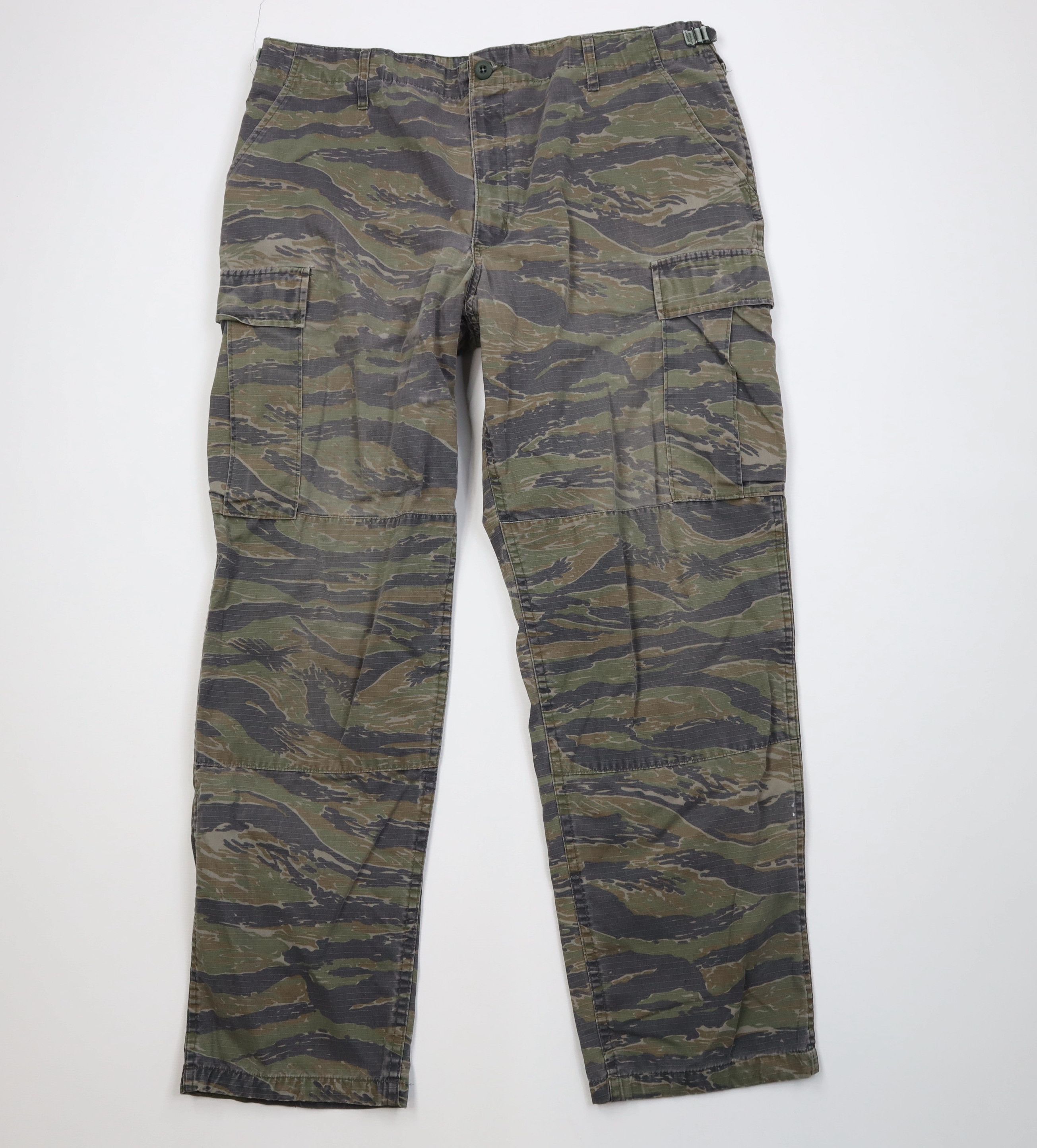 Vintage Vintage Y2K Double Knee Tiger Stripe Camouflage Cargo Pants Size US 36 / EU 52 - 1 Thumbnail