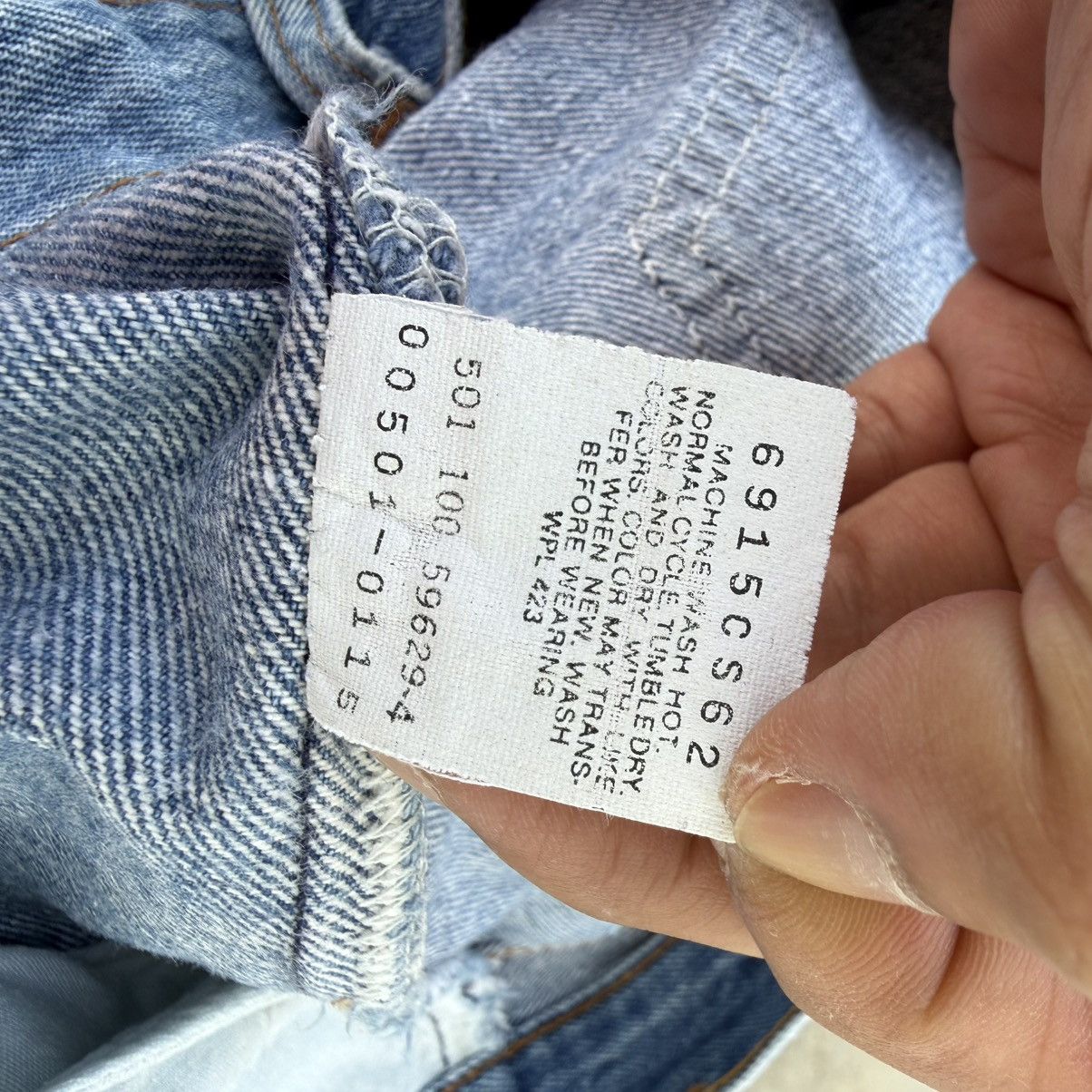 Levi's Vintage Clothing Vintage Levi's 501 USA Button Fly Faded Denim Jean Pants Size US 34 / EU 50 - 19 Thumbnail