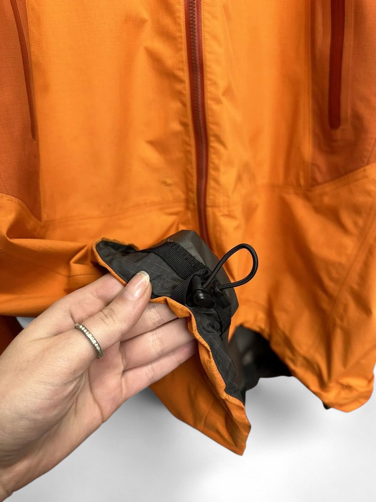 Goretex Arcteryx orange tech jacket outdoor windproof hiking style Size US XL / EU 56 / 4 - 11 Thumbnail