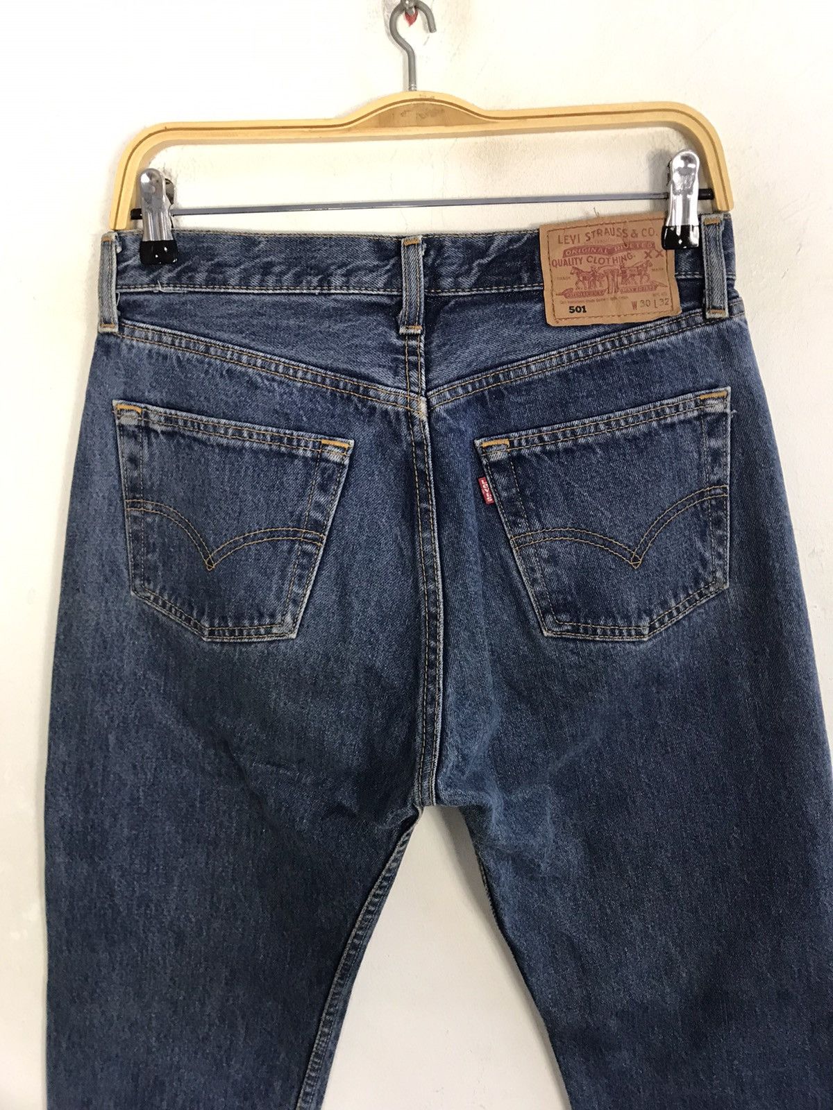 Levi's Vintage Clothing Levi's 501 Button Fly Natural Faded Denim Straight Cut Size US 30 / EU 46 - 5 Thumbnail