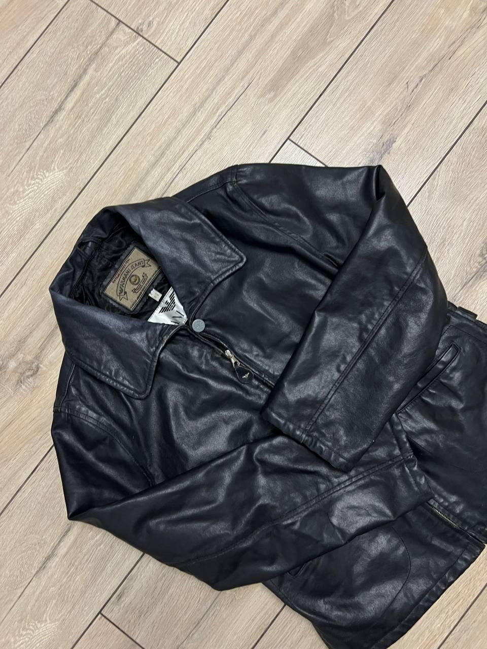 Giorgio Armani Vintage Armani Jeans Leather Jacket Motorcycle Style US 10 Size L / US 10 / IT 46 - 6 Thumbnail