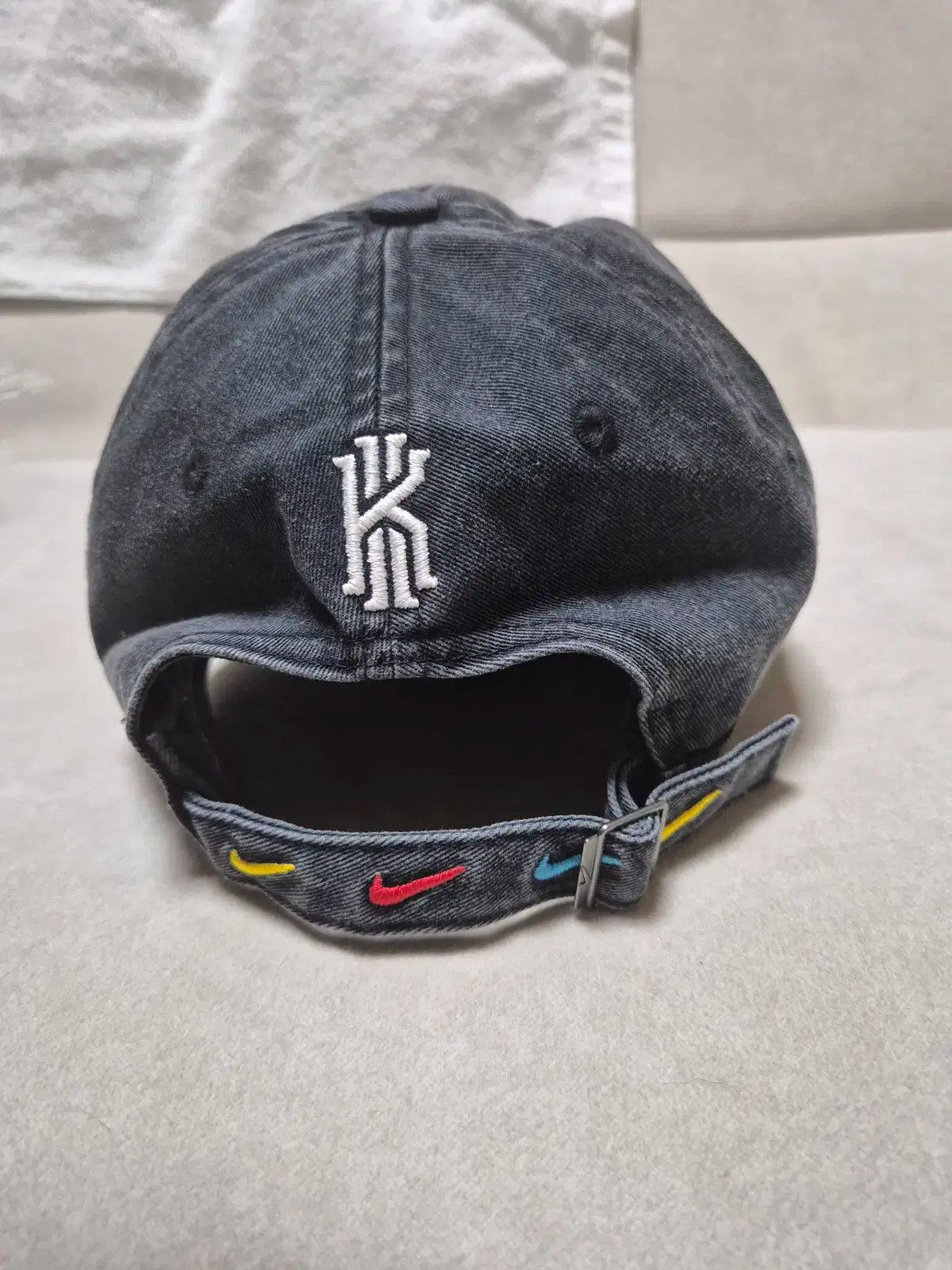 Nike Nike Heritage 86 Kyrie Friends Hat Cap Size ONE SIZE - 2 Thumbnail