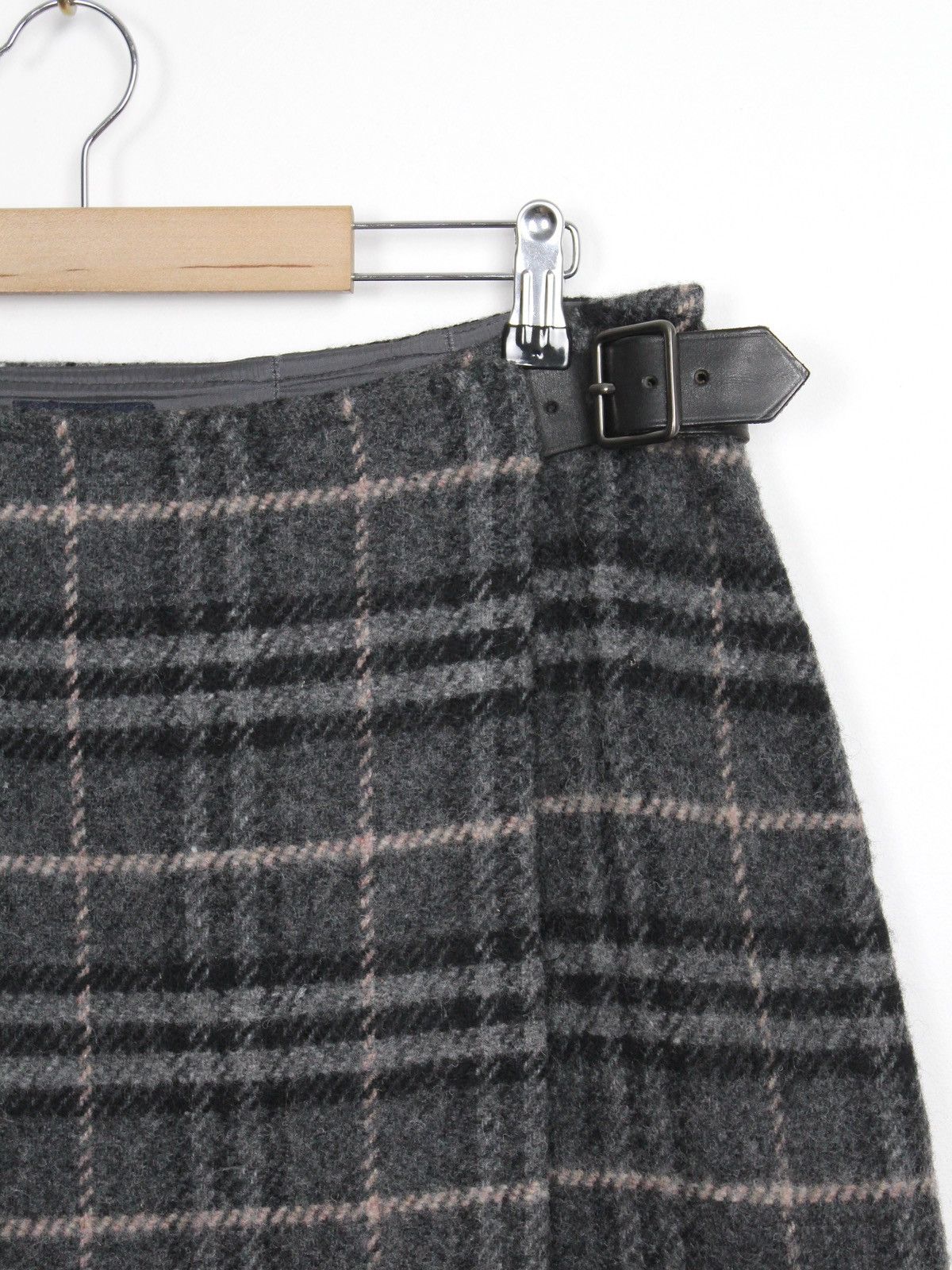 Burberry × Vintage Burberry Vintage Wool Grey Midi Skirt Size 30" / US 8 / IT 44 - 2 Thumbnail