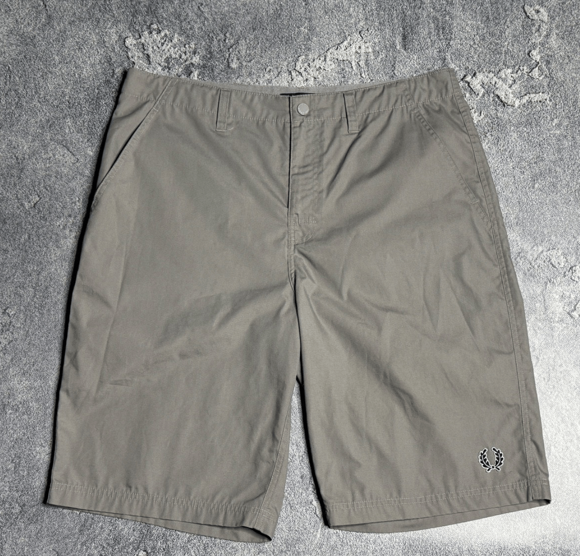 Fred Perry Fred Perry men's shorts L Size US 34 / EU 50 - 1 Thumbnail