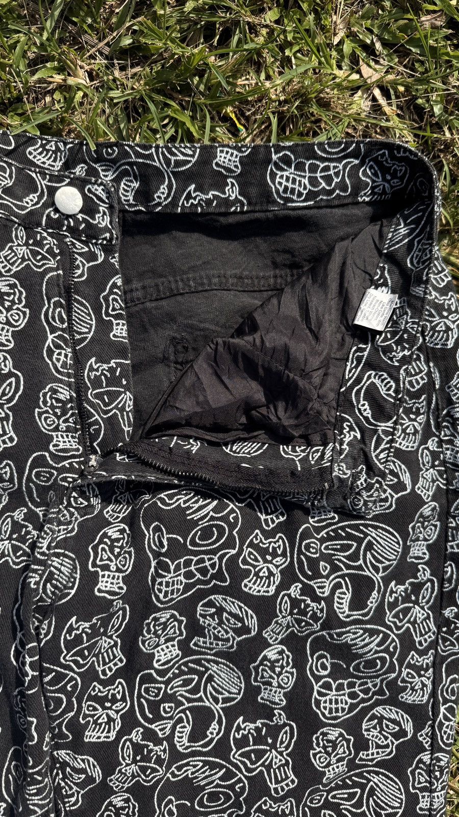 Other Black Graphic Skull Pants - Streetwear / Casual Fit Size US 34 / EU 50 - 9 Thumbnail