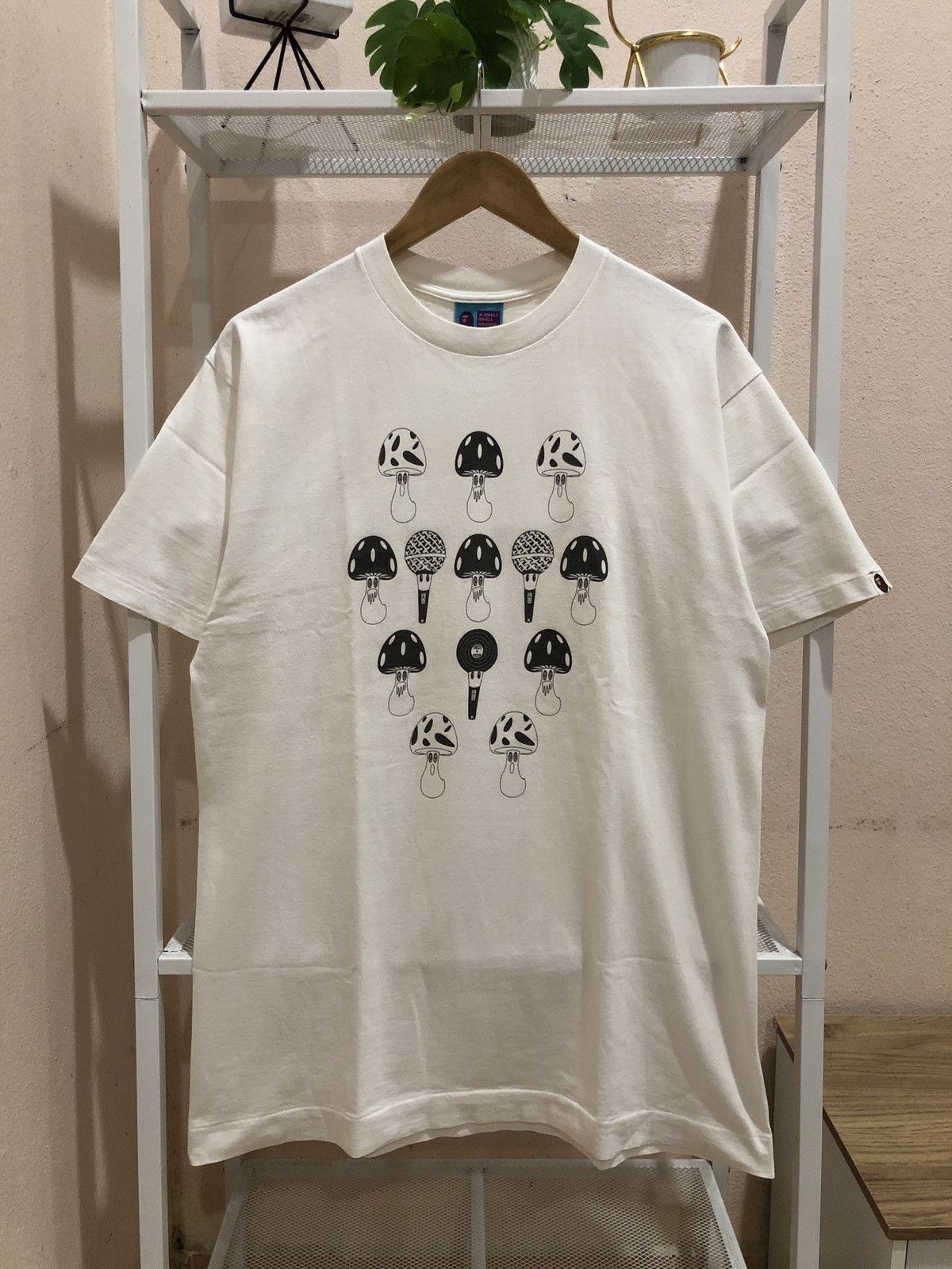 Bape OG Vintage 2005 A Bathing Ape x Scha Dara Parr Tee Size US L / EU 52-54 / 3 - 1 Thumbnail