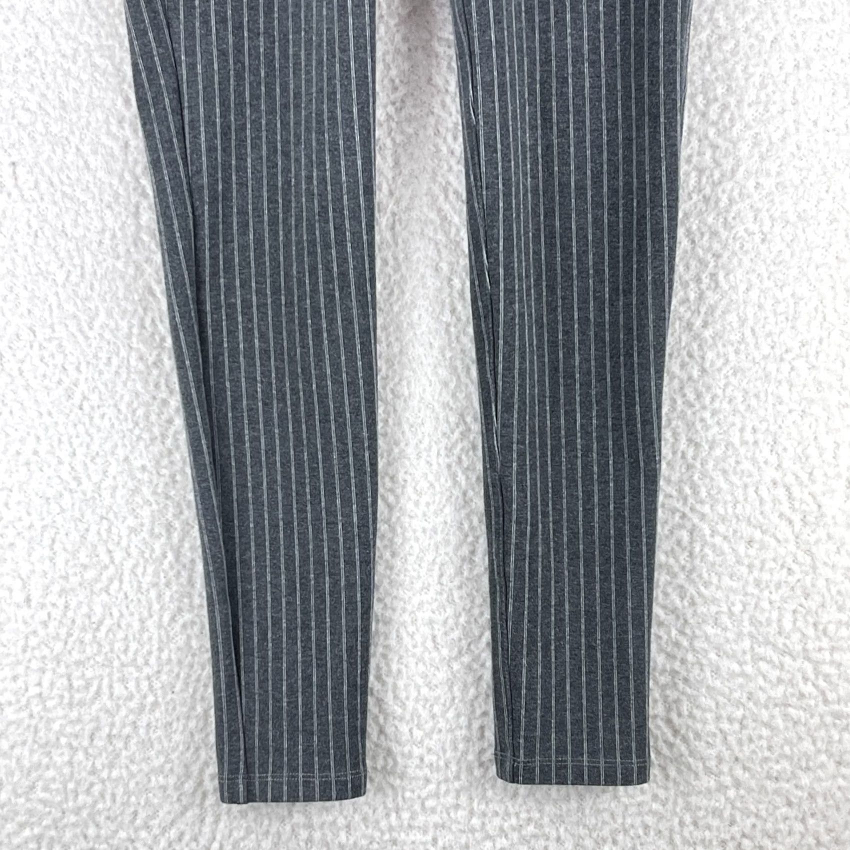 Vintage Betabrand Gray Stripe Dress Pants Pants Womens Small Long Pull On Stretch Slim Pinstripe Casual Workwear Size 28" / US 6 / IT 42 - 3 Thumbnail