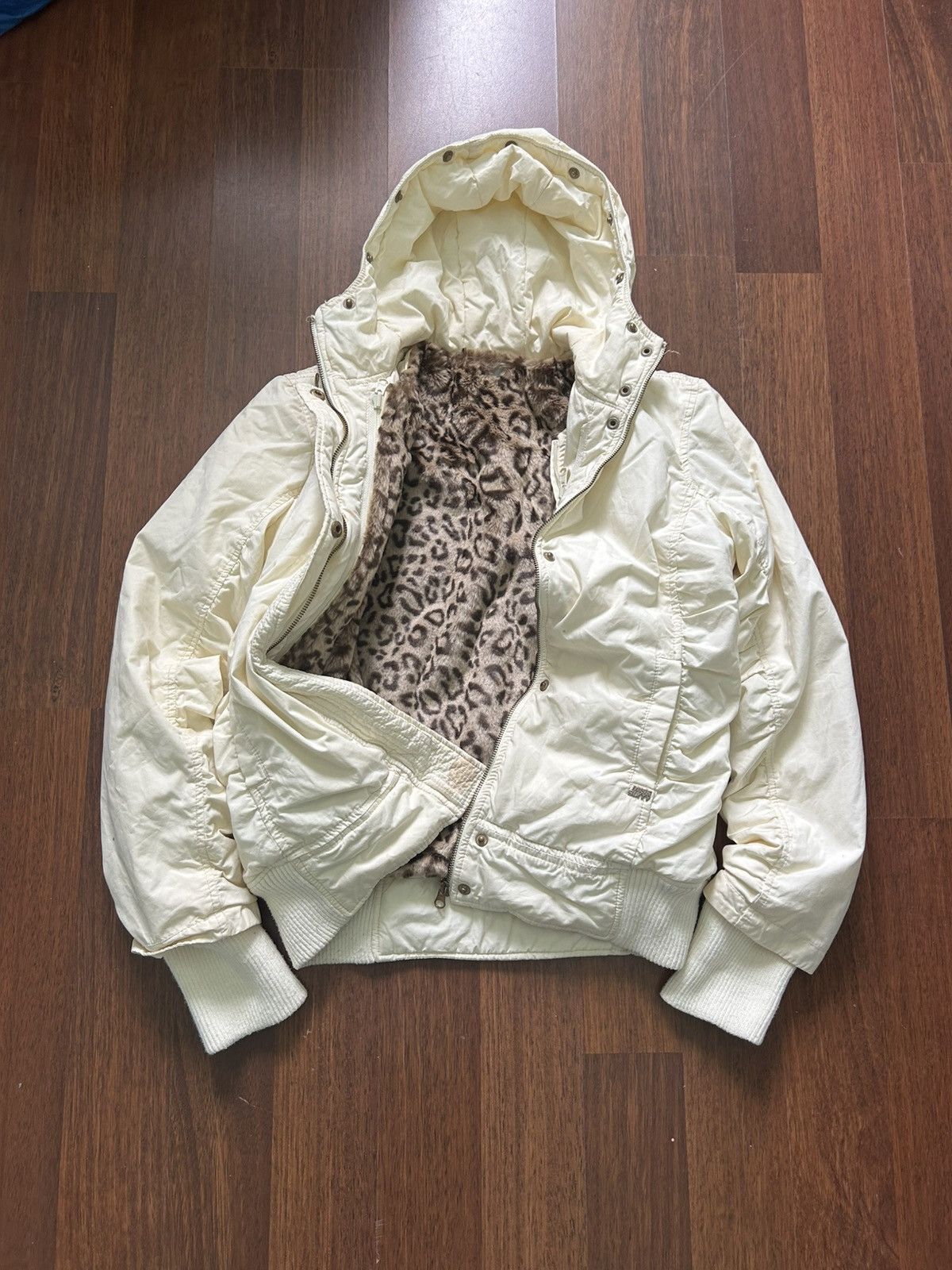 Miss Sixty Vintage Miss Sixty Leopard Fur Bomber Jacket Streetwear Sz M Size M / US 6-8 / IT 42-44 - 1 Thumbnail