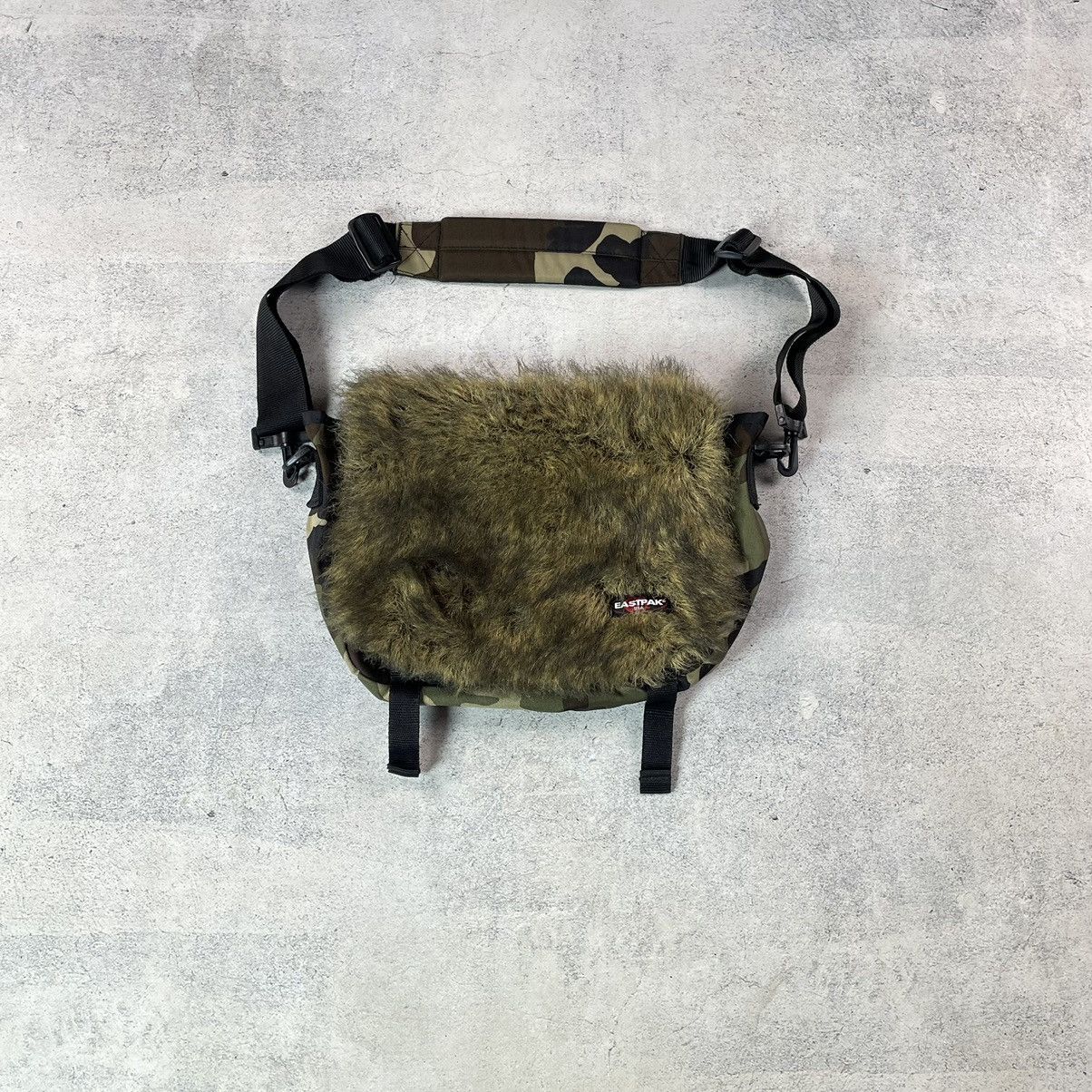 Eastpak 00's Eastpak Faux Fur Y2K Crossbody Bag Rick Owens Style Size ONE SIZE - 1 Thumbnail