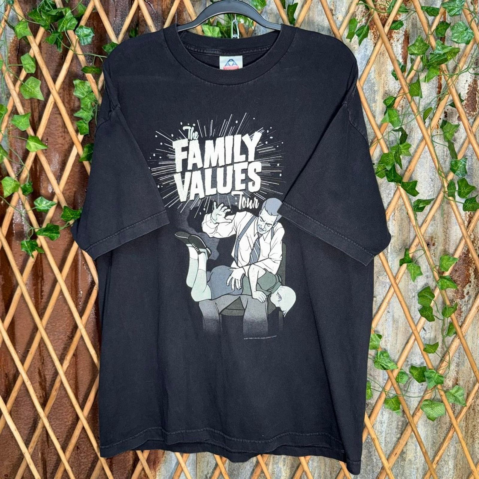 AAA Vintage y2k the family values tour 2001 linkin park t-shirt Size US XL / EU 56 / 4 - 1 Thumbnail