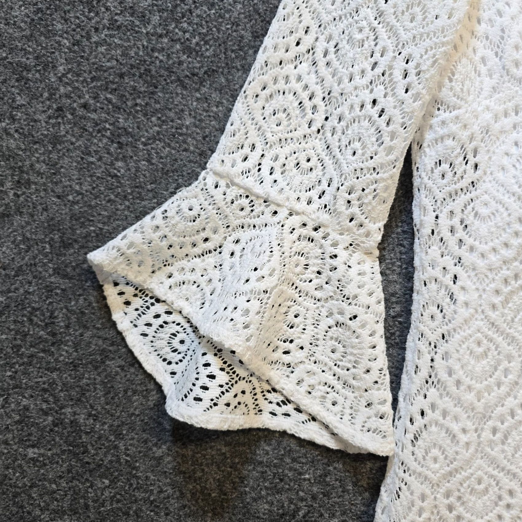 Lilly Pulitzer Lilly Pulitzer Dress Womens Small White Fontaine Crochet Lace Resort Cocktail Shift Bell Sleeve Short Dress, Carded for Summer Beach Occasions Mens? Size S / US 4 / IT 40 - 3 Thumbnail
