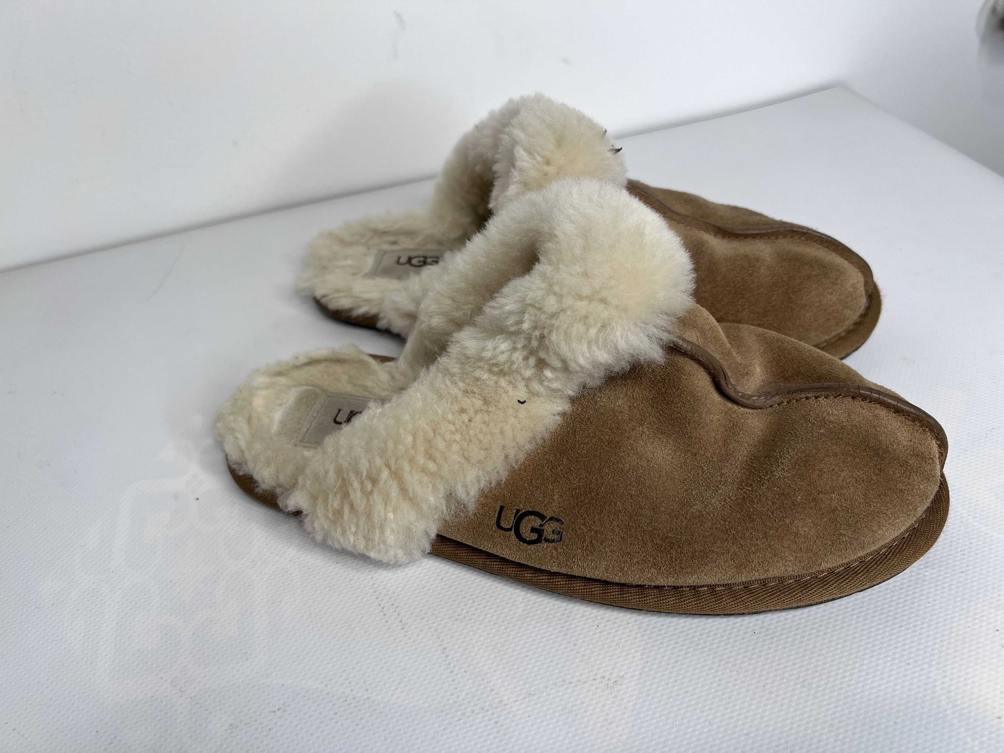 Ugg UGG SCUFFETTE II CHESTNUT SUEDE SLIPPERS SIZE US 7 EU 38 Size US 7 / IT 37 - 2 Thumbnail