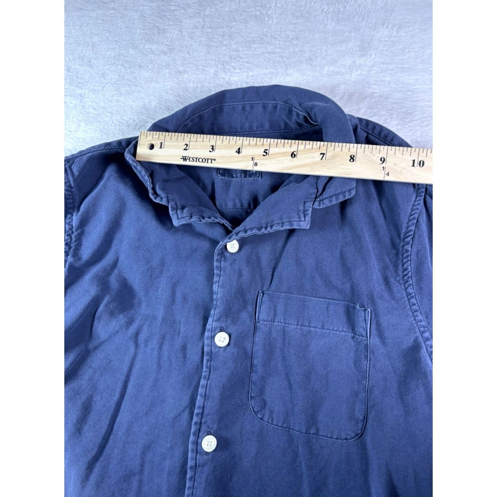 Abercrombie & Fitch VINTAGE Abercrombie & Fitch Linen Blend Navy Blue Button Up Shirt Mens XS Short Sleeve Blue Linen Button-Up Shirt Mens XS Size US XS / EU 42 / 0 - 3 Thumbnail