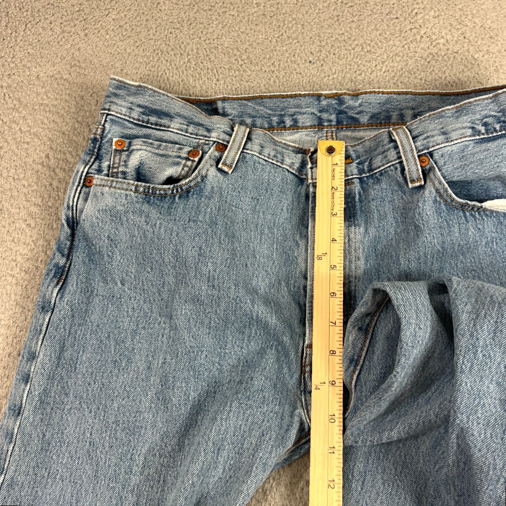 Levi's VINTAGE Levi's 501 Jeans Men's 36x30 Light Wash Denim Straight Leg Distressed Retro Size US 36 / EU 52 - 4 Thumbnail