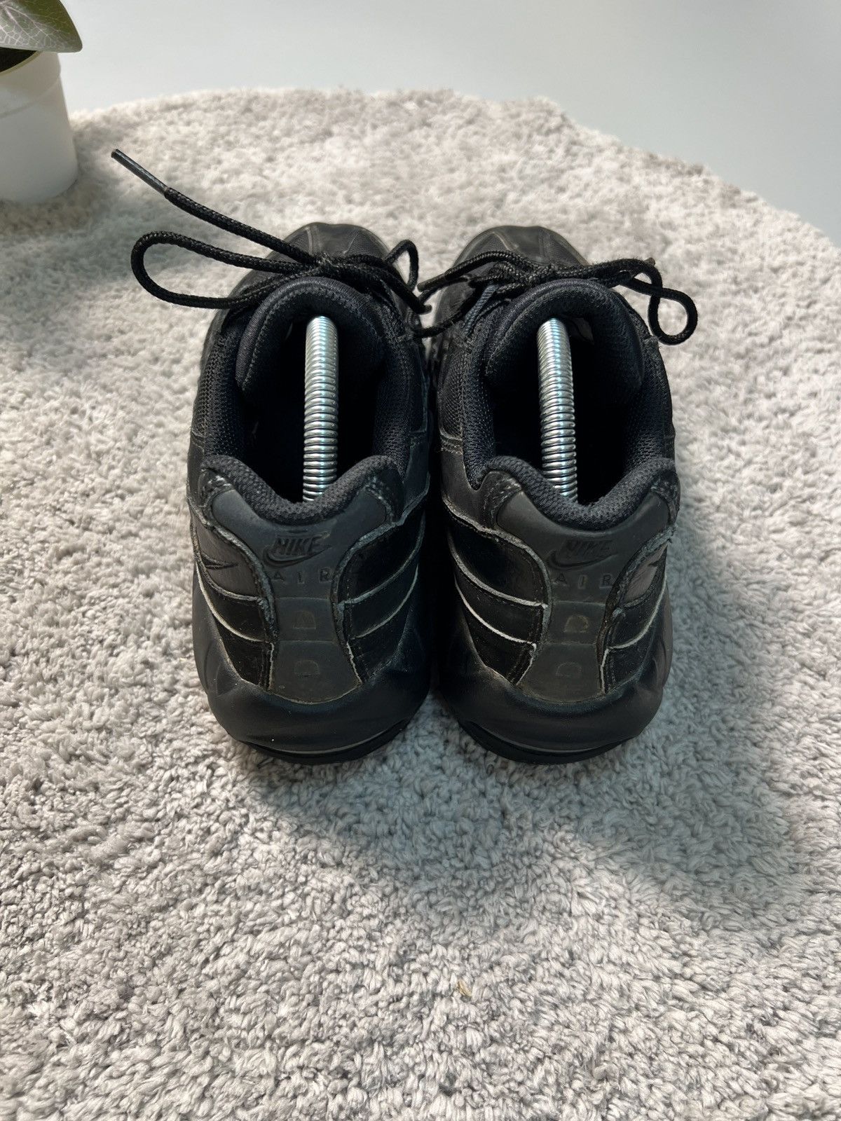 Nike Nike Air Max 95 Essential Triple Black Athletic Sneaker Size US 8.5 / EU 41-42 - 6 Thumbnail