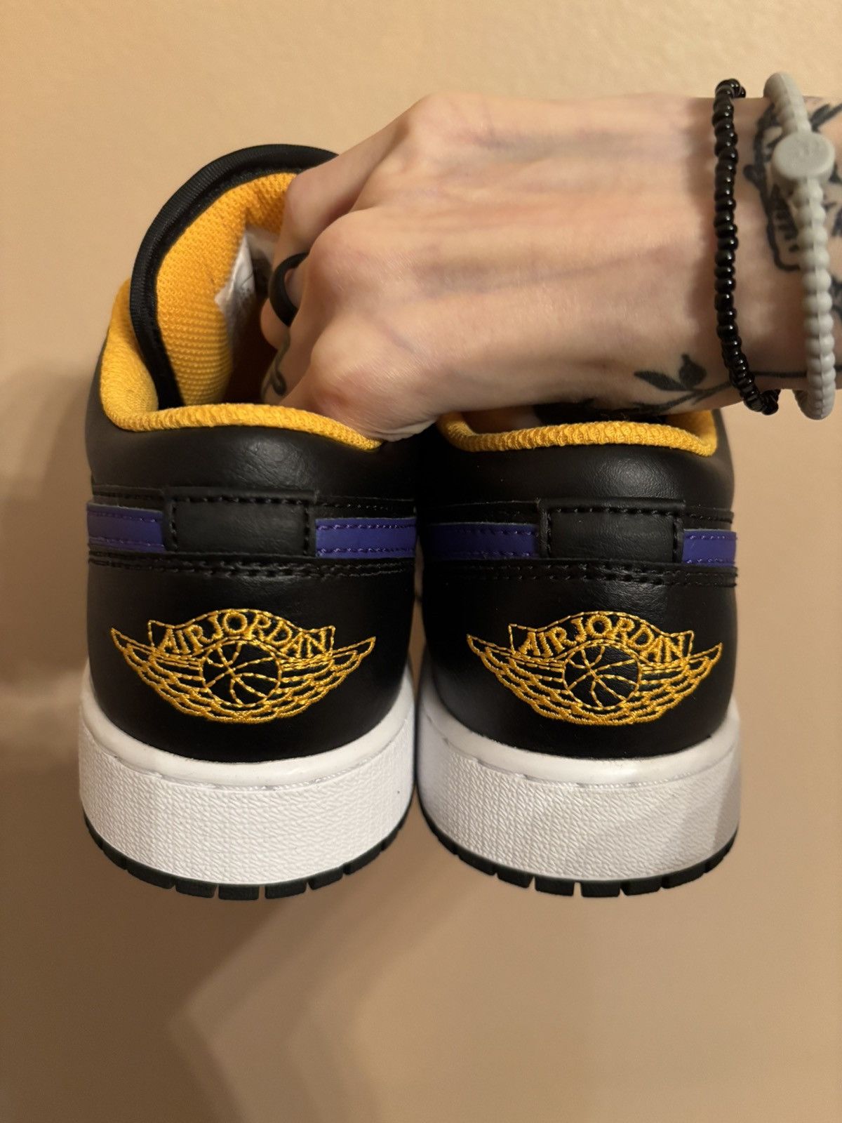 Jordan Brand × Nike Air Jordan 1 Low GS ‘Lakers’ Size US 5 / EU 37 - 4 Thumbnail