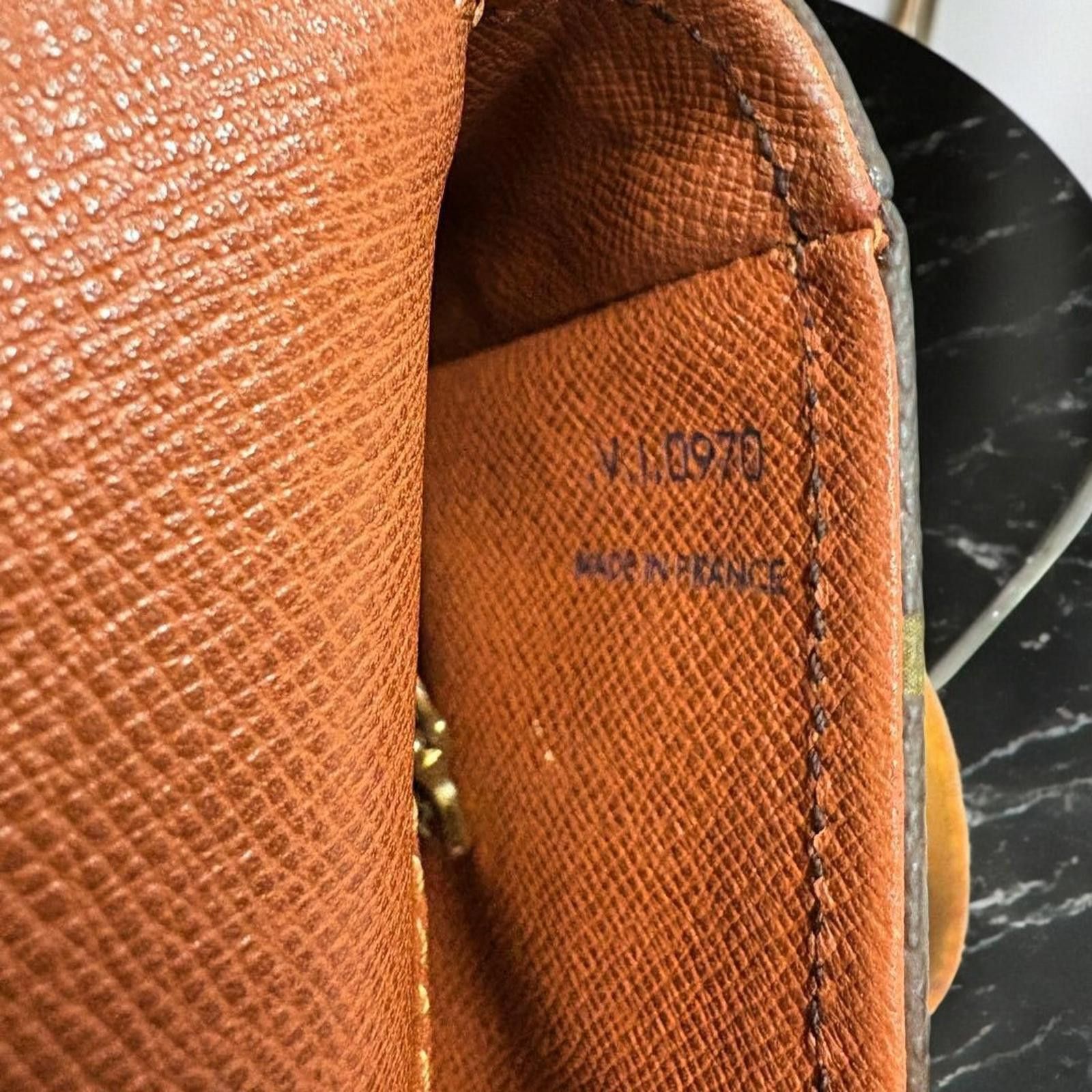 Louis Vuitton Louis Vuitton - Monogram Canvas Crossbody Shoulder Bag Size ONE SIZE - 9 Thumbnail
