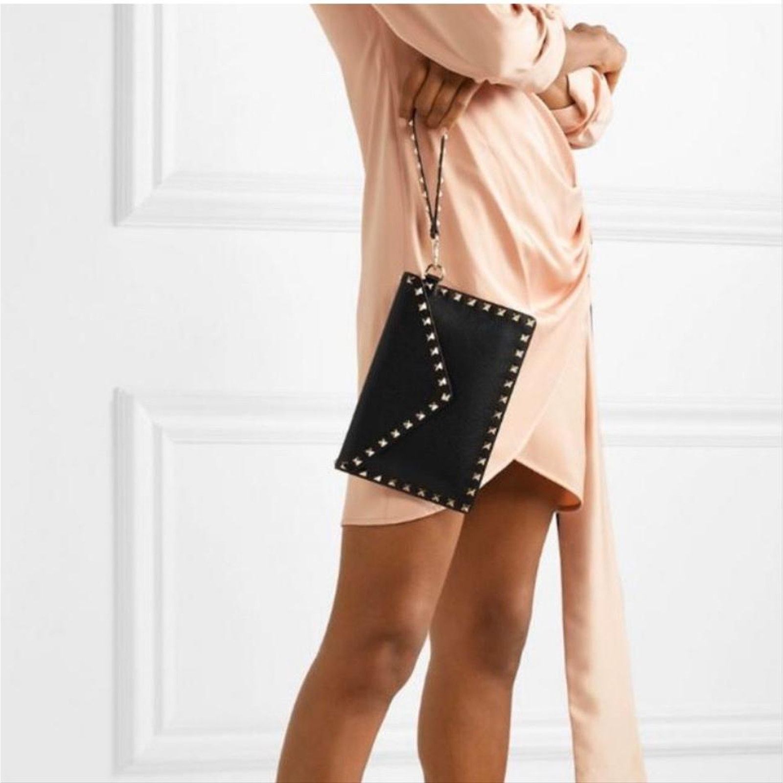 Valentino Valentino Garavani Rockstud envelope pouch wristlet Size ONE SIZE - 5 Thumbnail