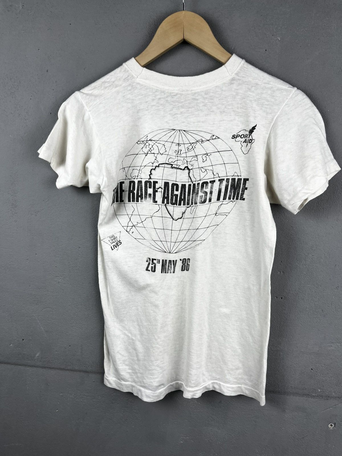 Vintage Vintage 1986 I Ran The World Sport Aid The Race Against Size S / US 4 / IT 40 - 2 Thumbnail