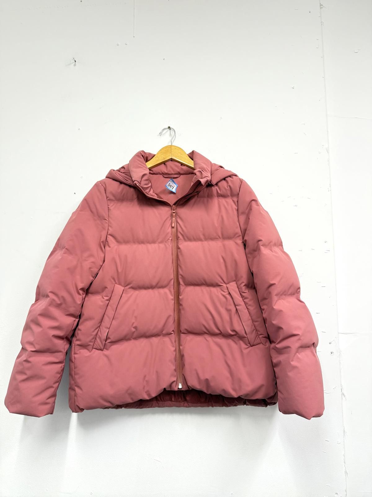 Uniqlo UNIQLO Pink Puffer Jacket with Hood Size M / US 6-8 / IT 42-44 - 1 Thumbnail