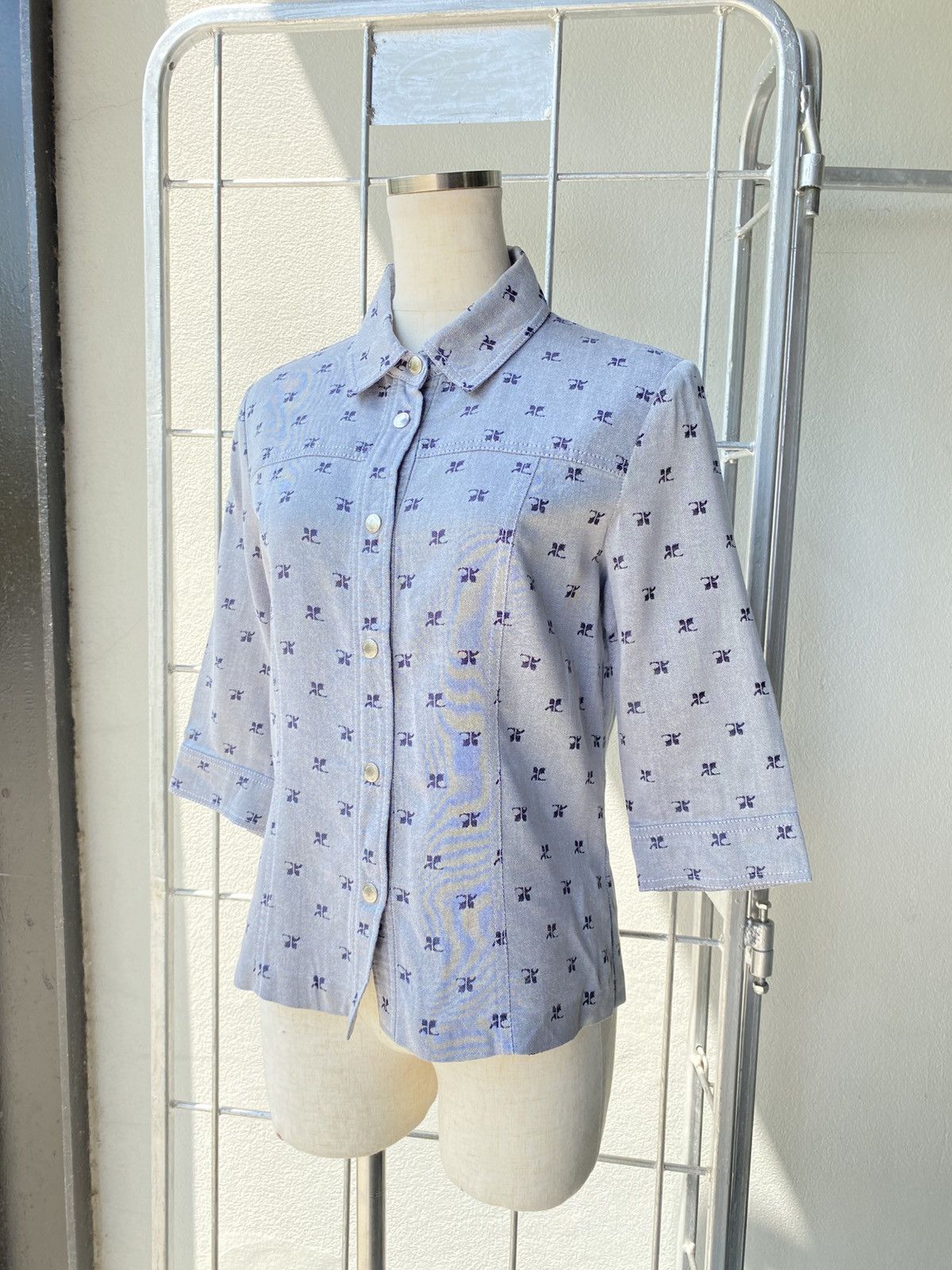 Courreges Courrèges Gray Classic Logo Pattern Button-Up. Size M / US 6-8 / IT 42-44 - 12 Thumbnail