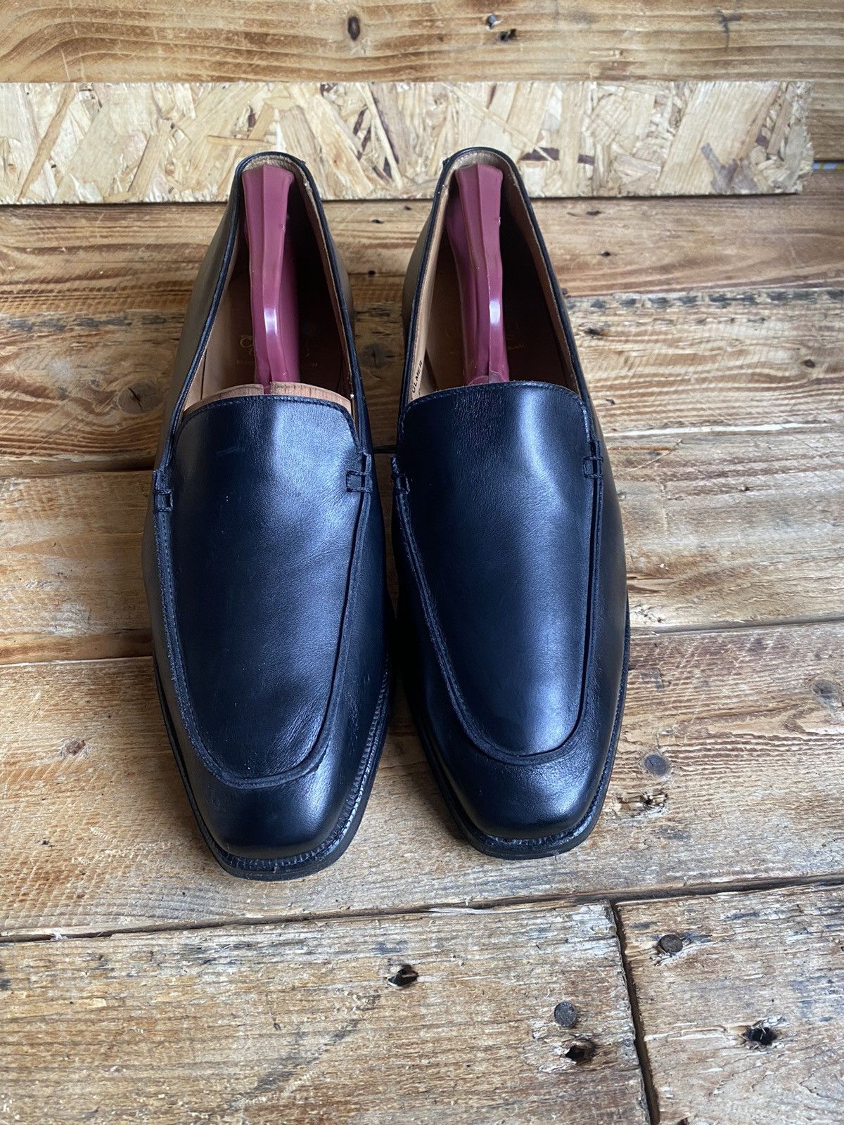 image of Crockett Jones Crockett And Jones Black Leather Loafers Size 7C, Men's