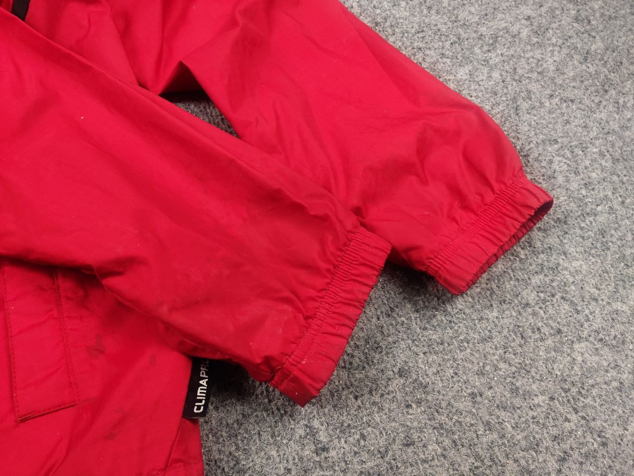 Adidas Vintage Adidas Liverpool 2009-10 Football Soccer Red Jacket Size US L / EU 52-54 / 3 - 7 Thumbnail