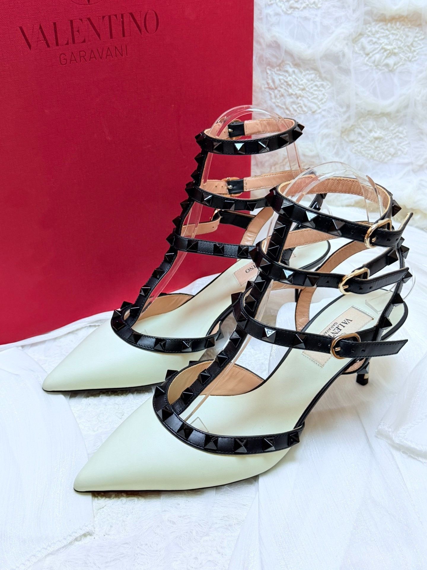 Valentino Valentino Black Sandals us_6 Women Size US 6 / IT 36 - 1 Thumbnail