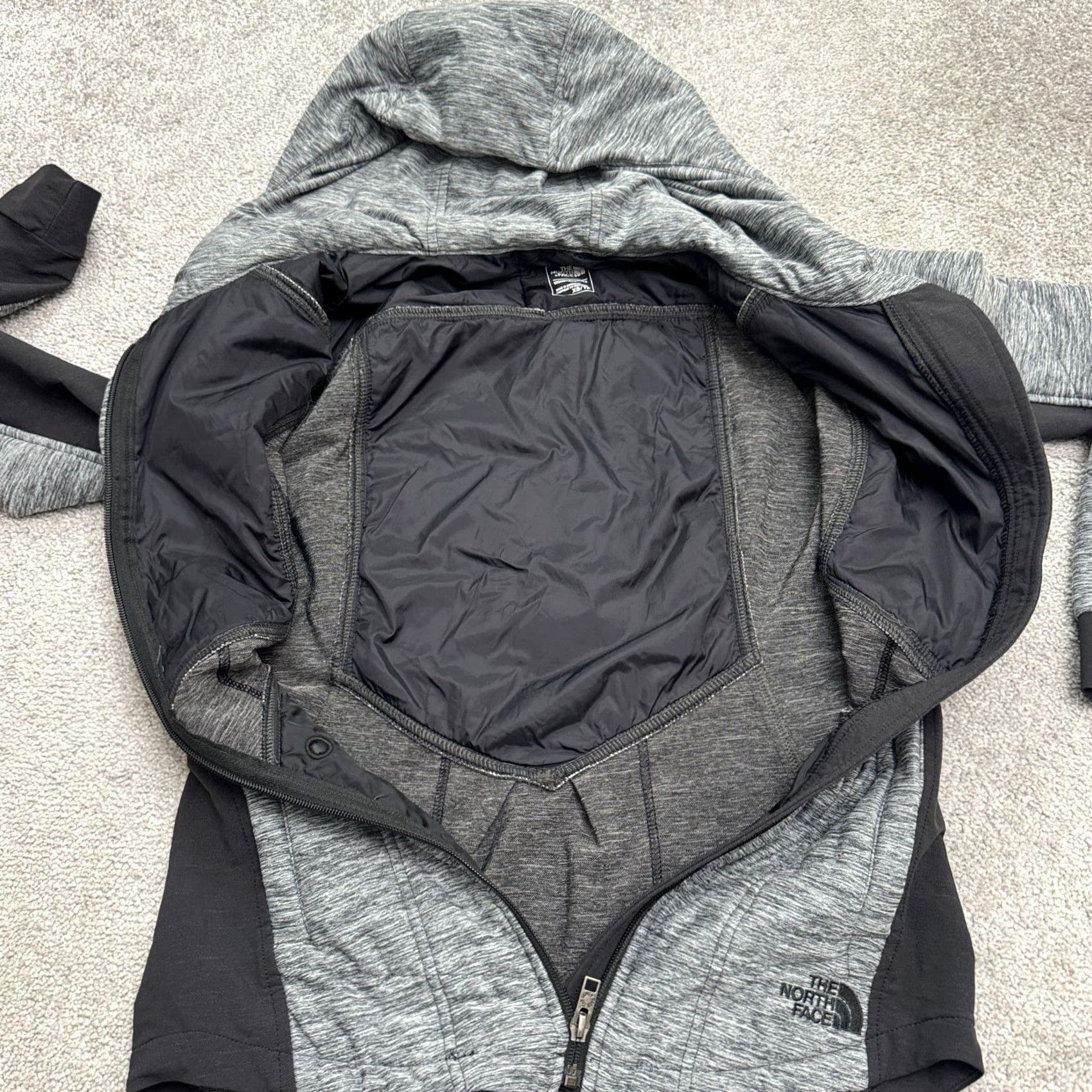 The North Face The North Face Pseudio Quilted Hoodie Jacket Womens XS Gray Colorblock Size XS / US 0-2 / IT 36-38 - 5 Thumbnail