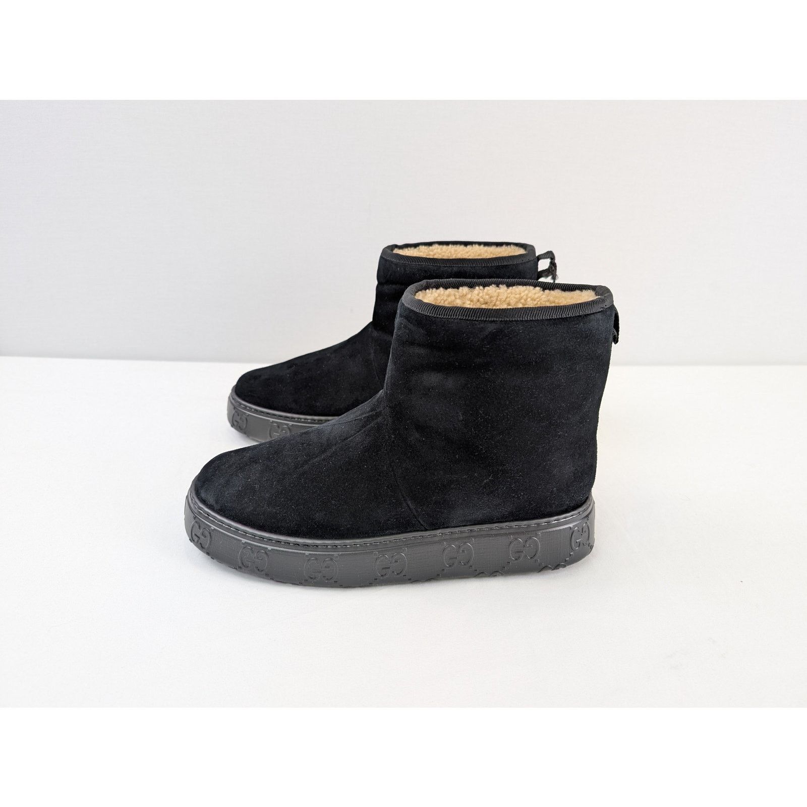 Gucci o1rshd1 Ankle Suede Boots in black with wool lining Size US 10 / IT 40 - 7 Thumbnail