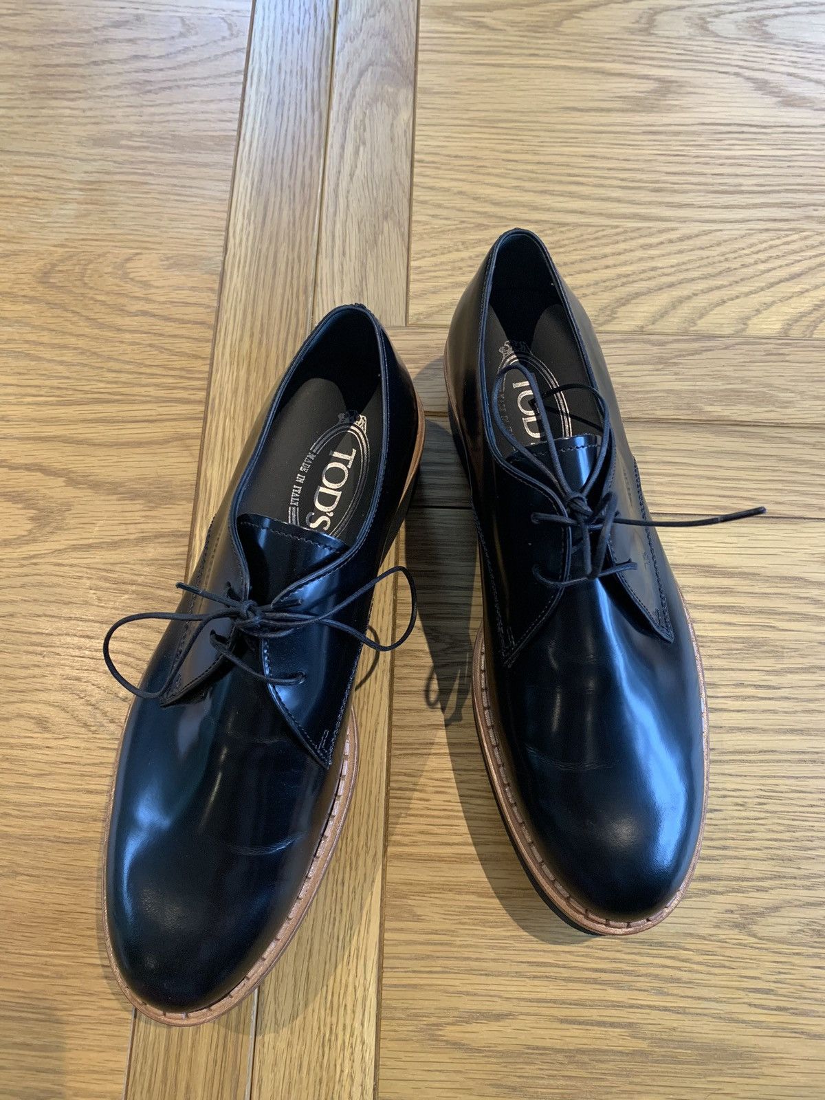 image of Tods Toda Black Leather Lace Up Brogue Style Shoes, Women's (Size 9)