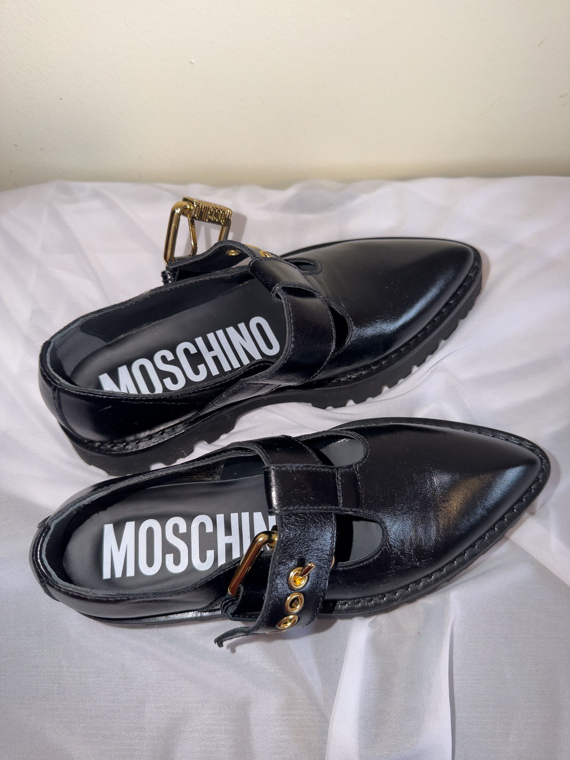 Moschino Pointed toe Leather Loafers Size US 5 / IT 35 - 2 Thumbnail