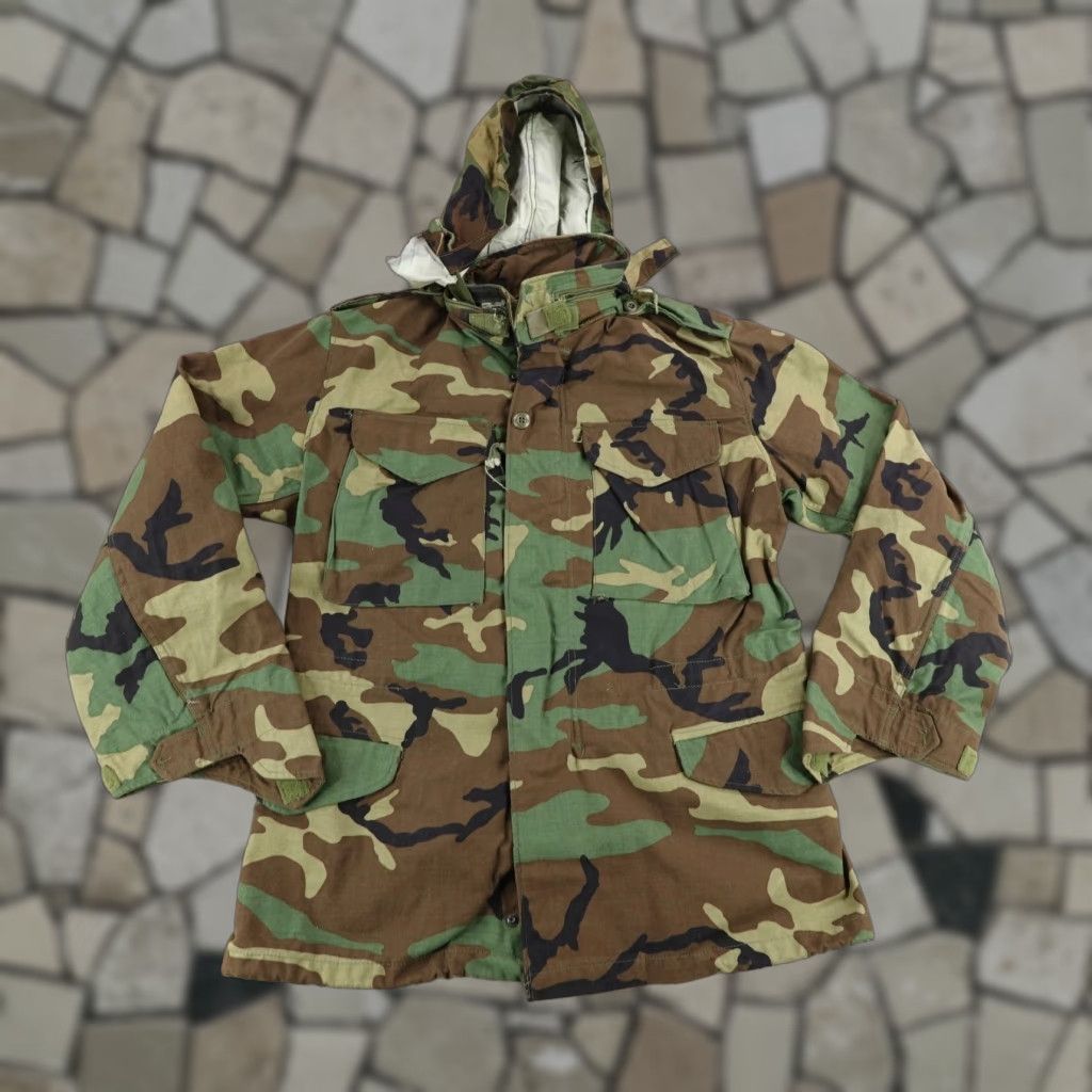 Vintage VINTAGE US Army Jacket Mens S Woodland Camo 80s M65 Alpha M65 Field Coat Hooded Full Zip Winter Weathergear Size US S / EU 44-46 / 1 - 1 Thumbnail