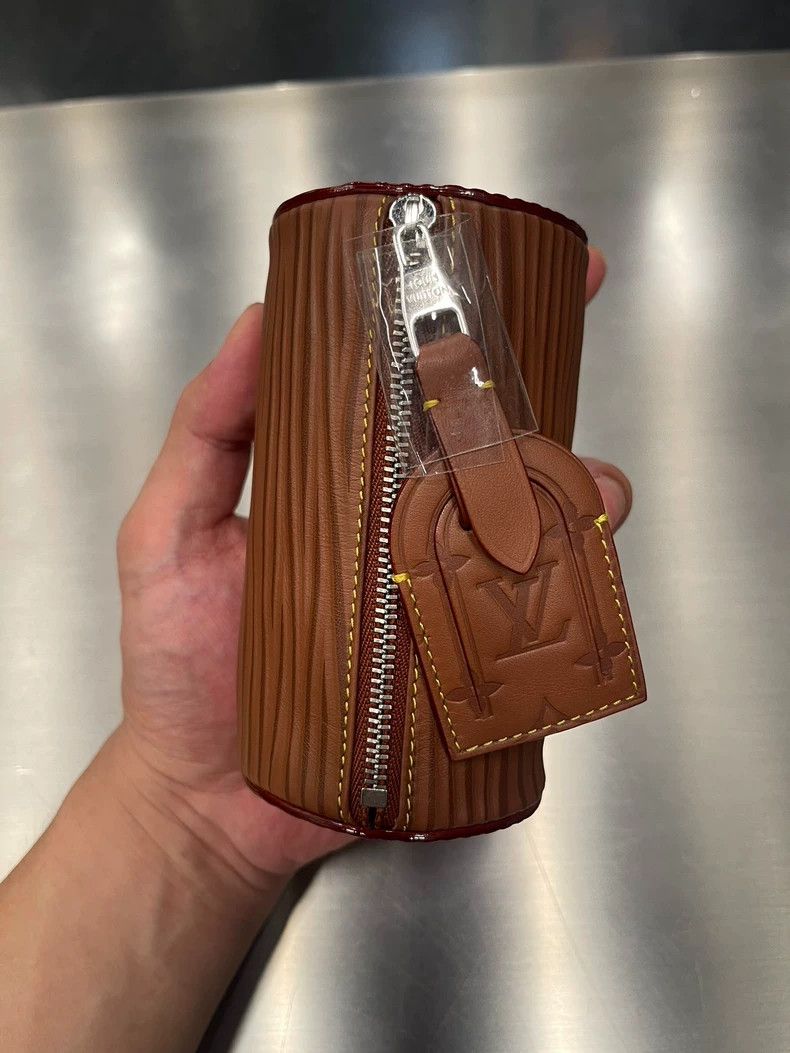 Louis Vuitton Louis Vuitton Headphone bag/change bag 2501-Nextarrow Size ONE SIZE - 2 Thumbnail