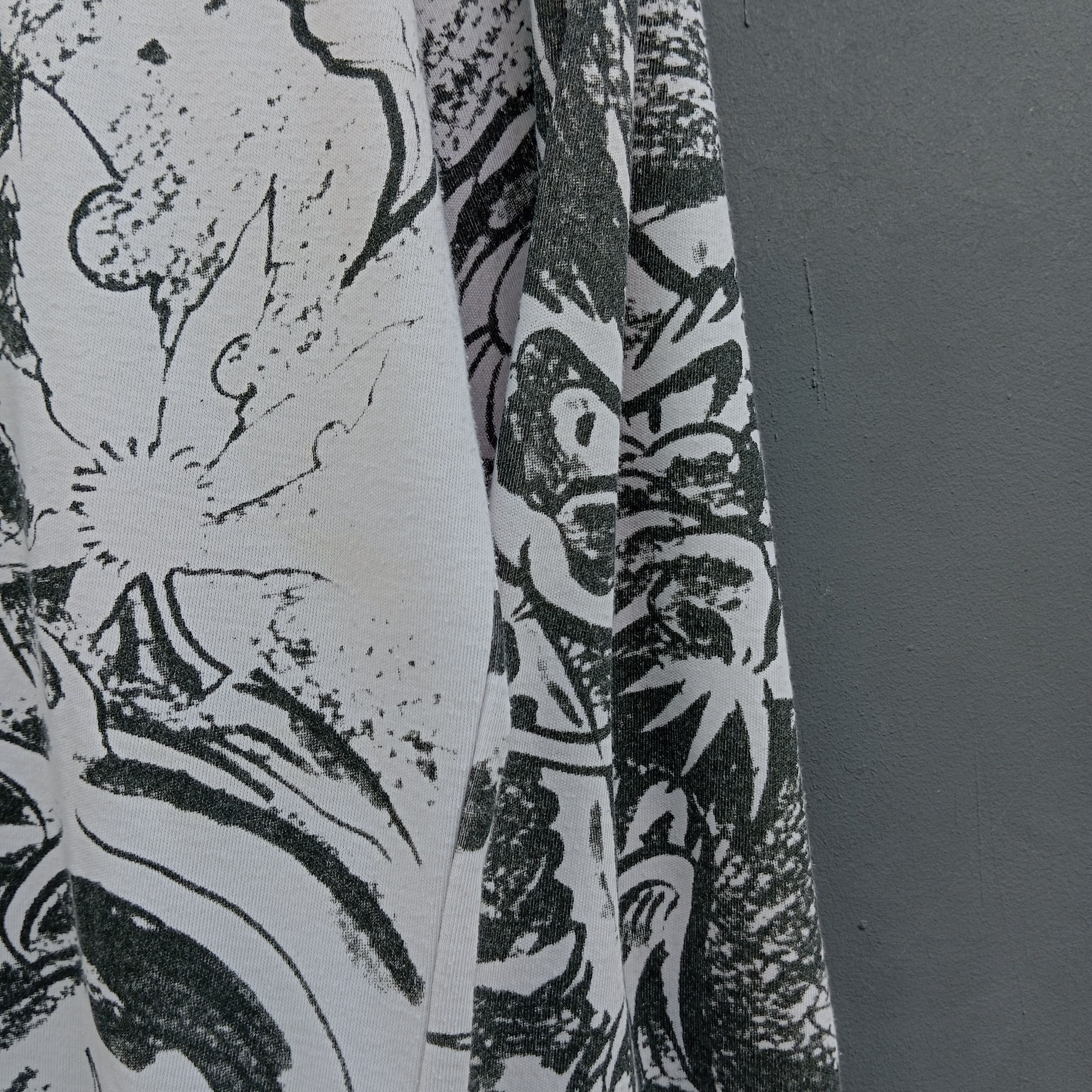 Japanese Brand vintage WORK by eak sak tattoo t shirt Size US M / EU 48-50 / 2 - 3 Thumbnail