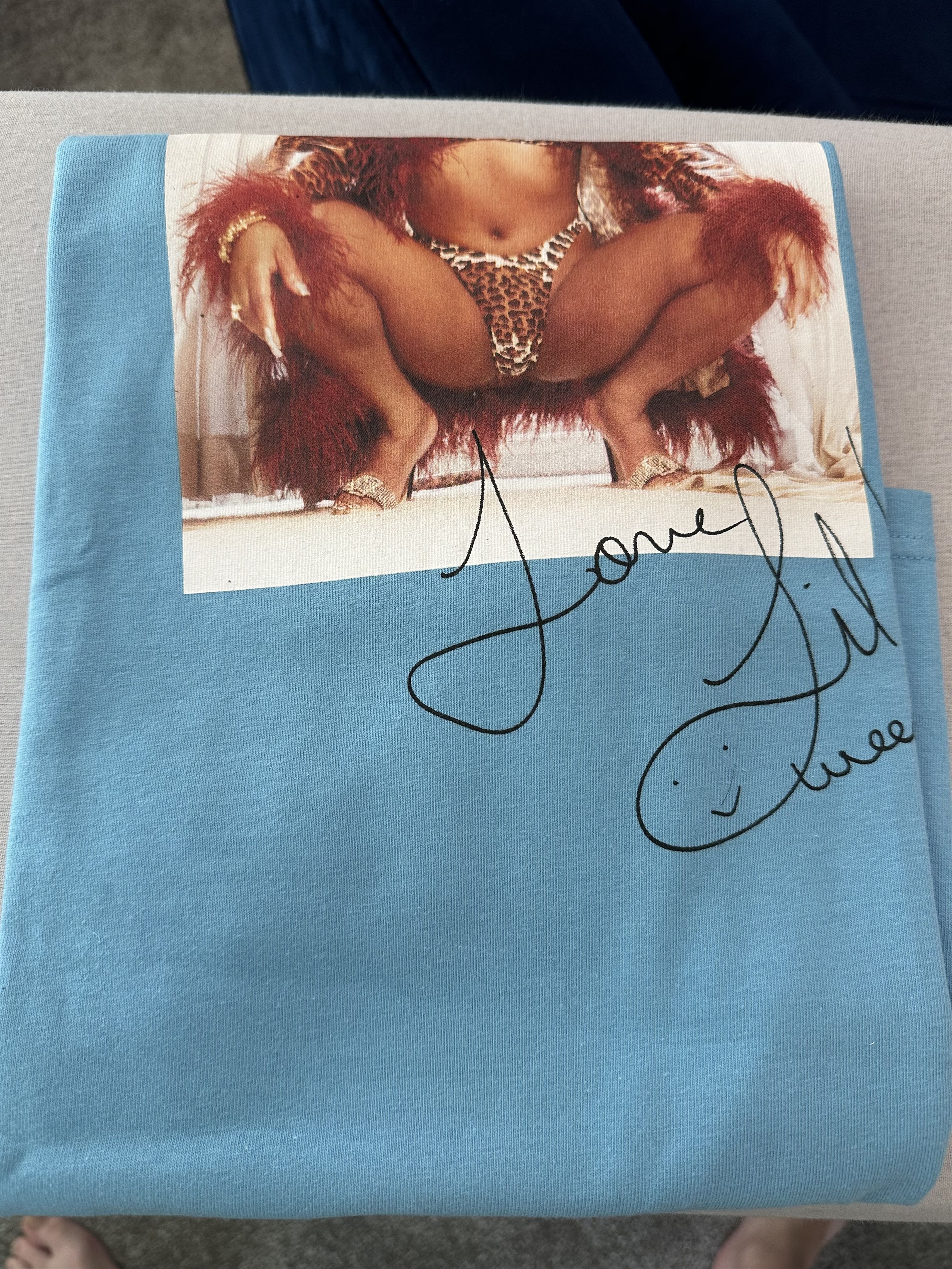 Supreme Lil Kim tee Hardcore Size US XL / EU 56 / 4 - 4 Thumbnail