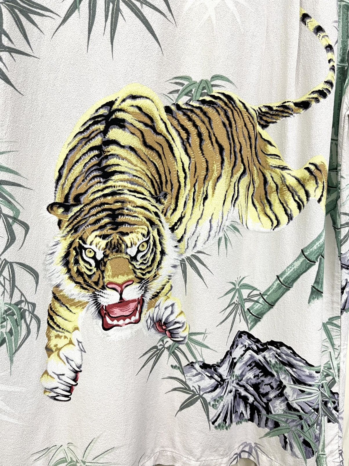 Sun Surf 🔥Vintage Sun Surf Toyo Enterprise Tiger Bamboo Rayon Aloha Size US S / EU 44-46 / 1 - 5 Thumbnail
