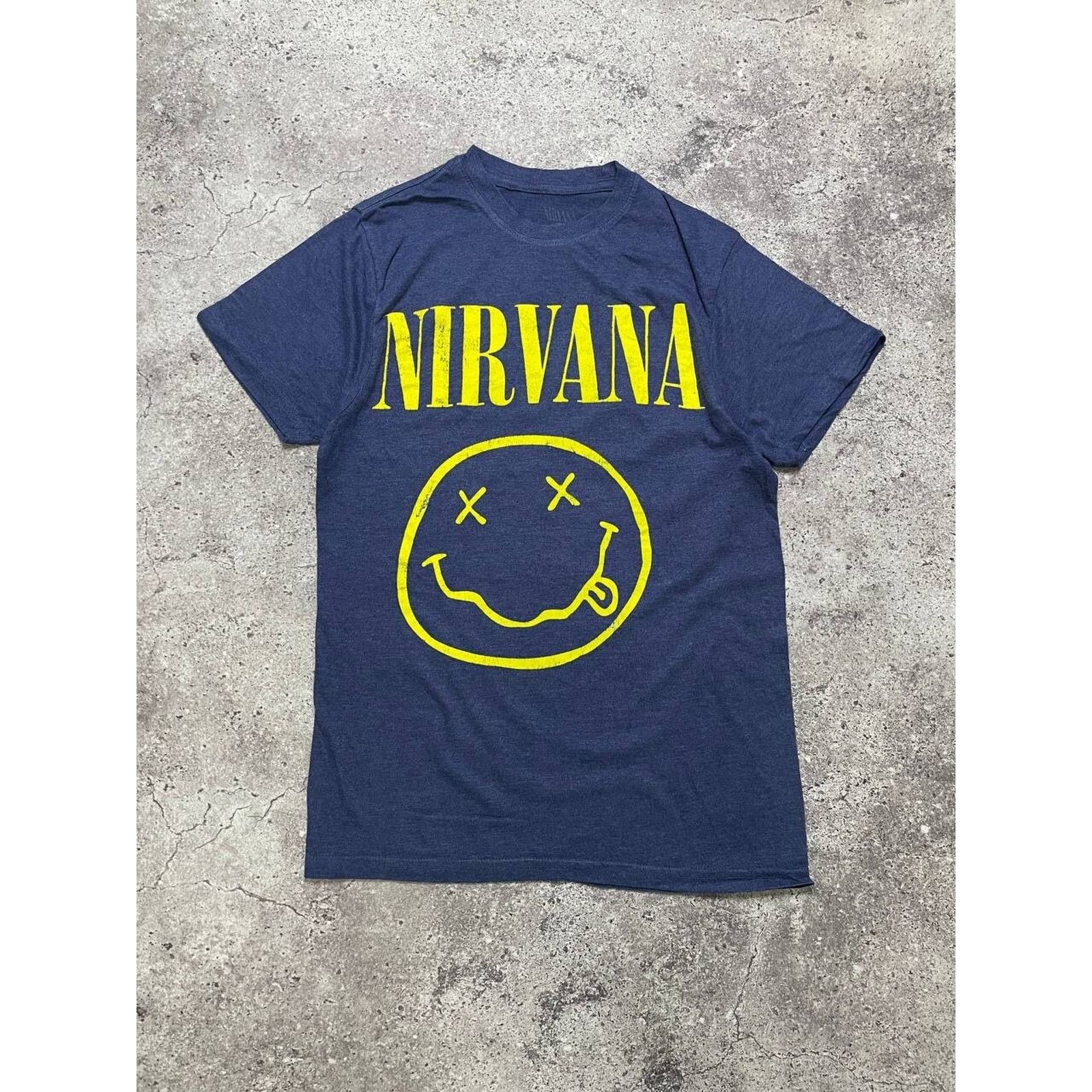 Nirvana Vintage Nirvana Smiley Face T-Shirt Blue Yellow Size S Size US S / EU 44-46 / 1 - 1 Thumbnail