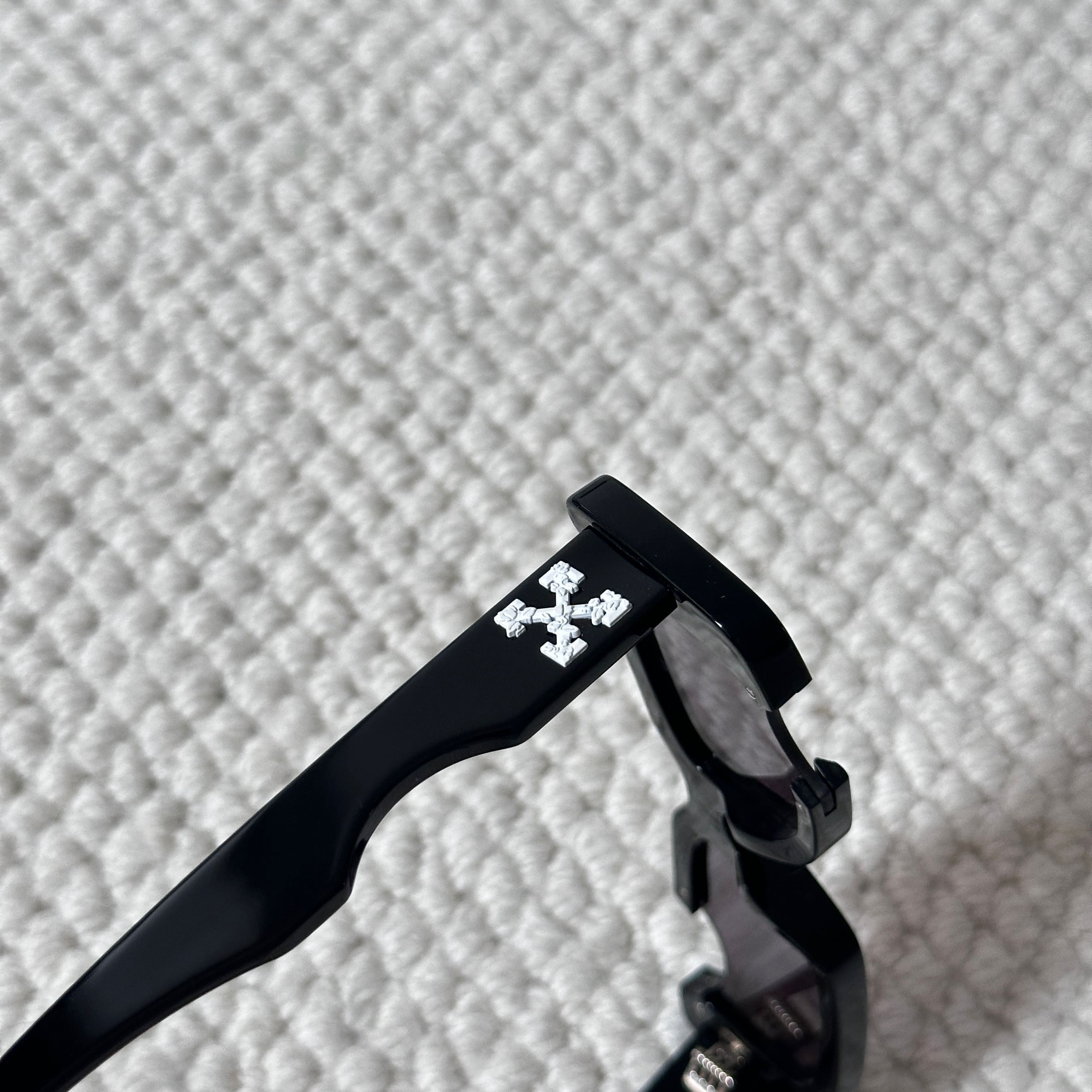 Off-White OFF WHITE CADY CUT SUNGLASSES Size ONE SIZE - 9 Thumbnail
