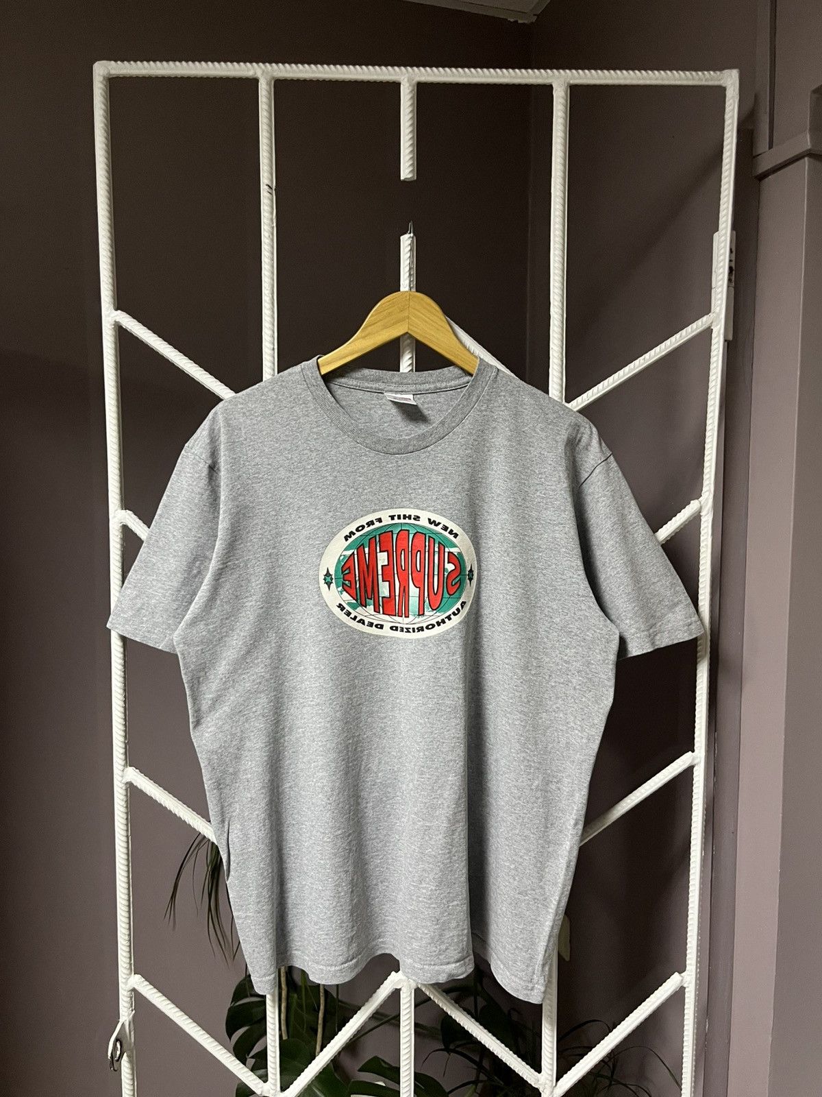 Supreme Supreme New Shit Dealer Tee Size US M / EU 48-50 / 2 - 1 Thumbnail