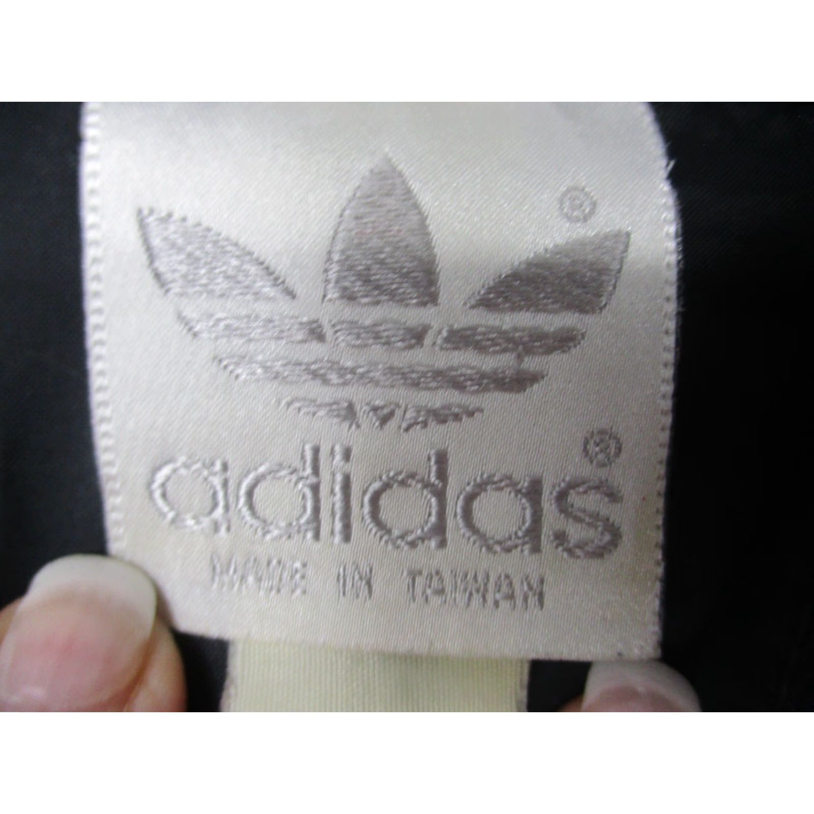 Adidas Vintage Adidas Track Jacket Windbreaker Mens Large Black 90s Trefoil Zip Full Zip Pockets 80s 90s Adidas Originals Size US L / EU 52-54 / 3 - 6 Thumbnail