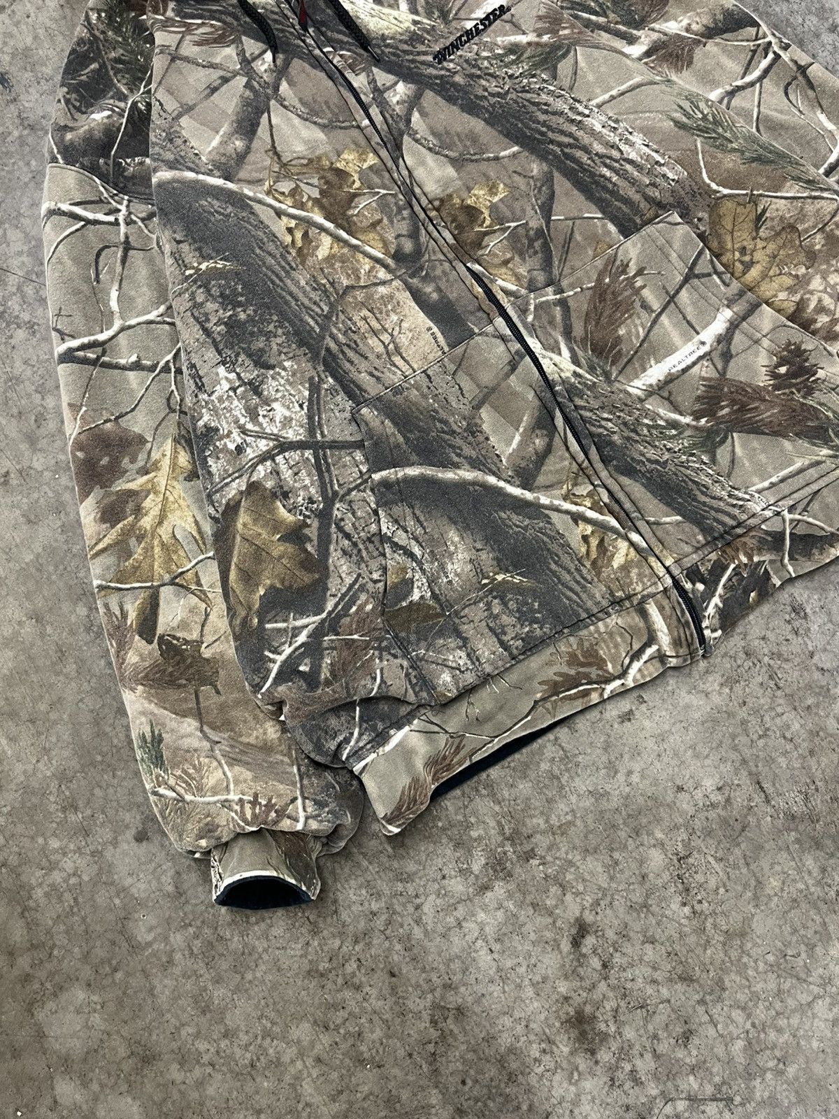 Carhartt Realtree camo vintage boxy fit heavyweight zipup streetwear Size US XL / EU 56 / 4 - 7 Thumbnail