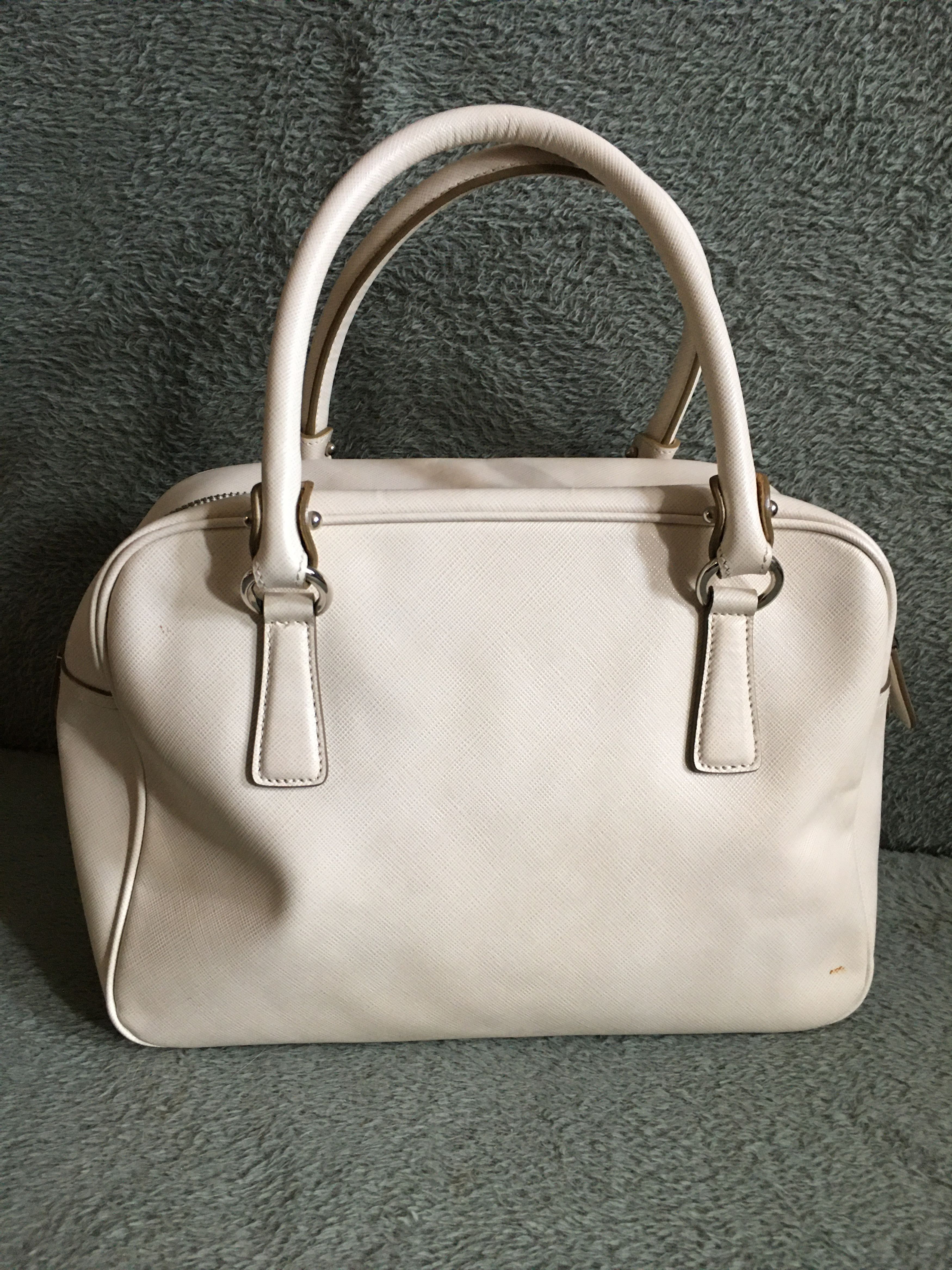 Salvatore Ferragamo Salvatore Ferragamo Cream Saffiano Leather Satchel Bag Size ONE SIZE - 2 Thumbnail