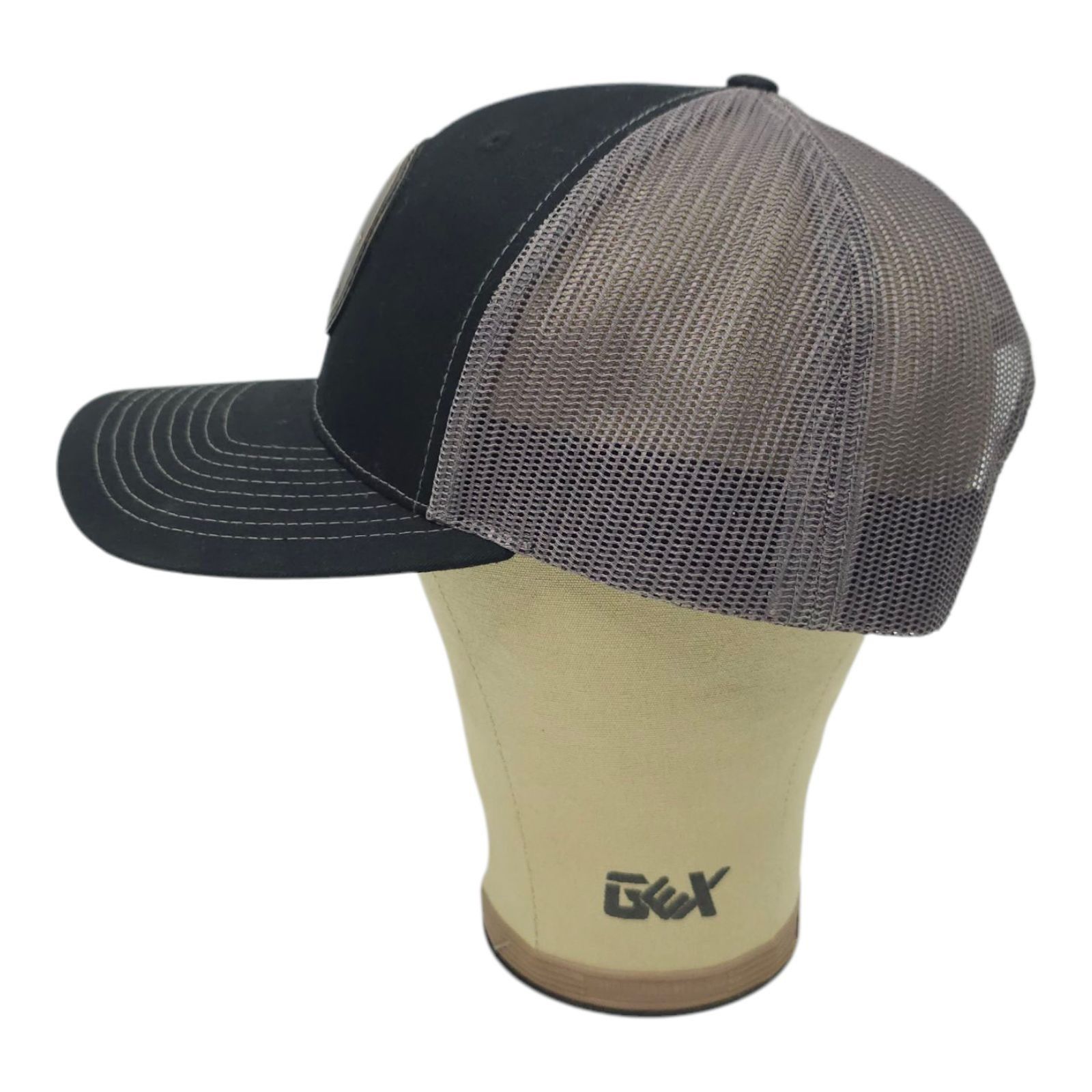 Richardson Richardson Oxford Round Patch Mesh Snapback Cap Trucker Hat Size ONE SIZE - 11 Thumbnail