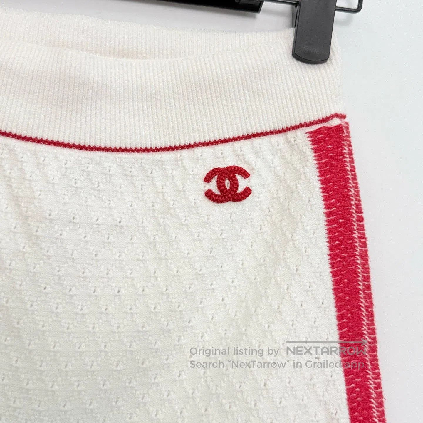 Chanel Chanel Red White Contrast Knit Shorts. Size 33" - 2 Thumbnail